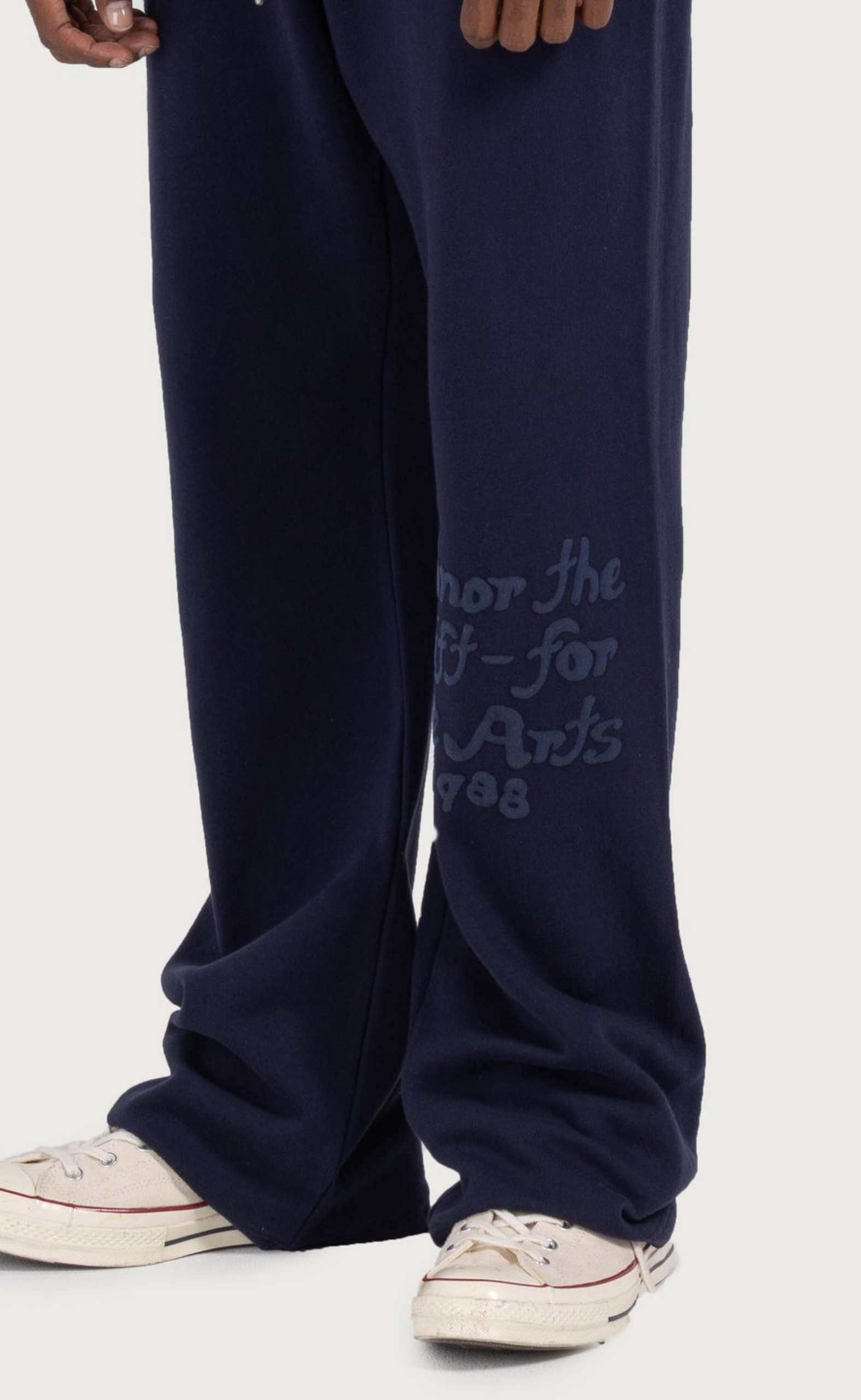 REVERSE NAVY SWEATPANTS