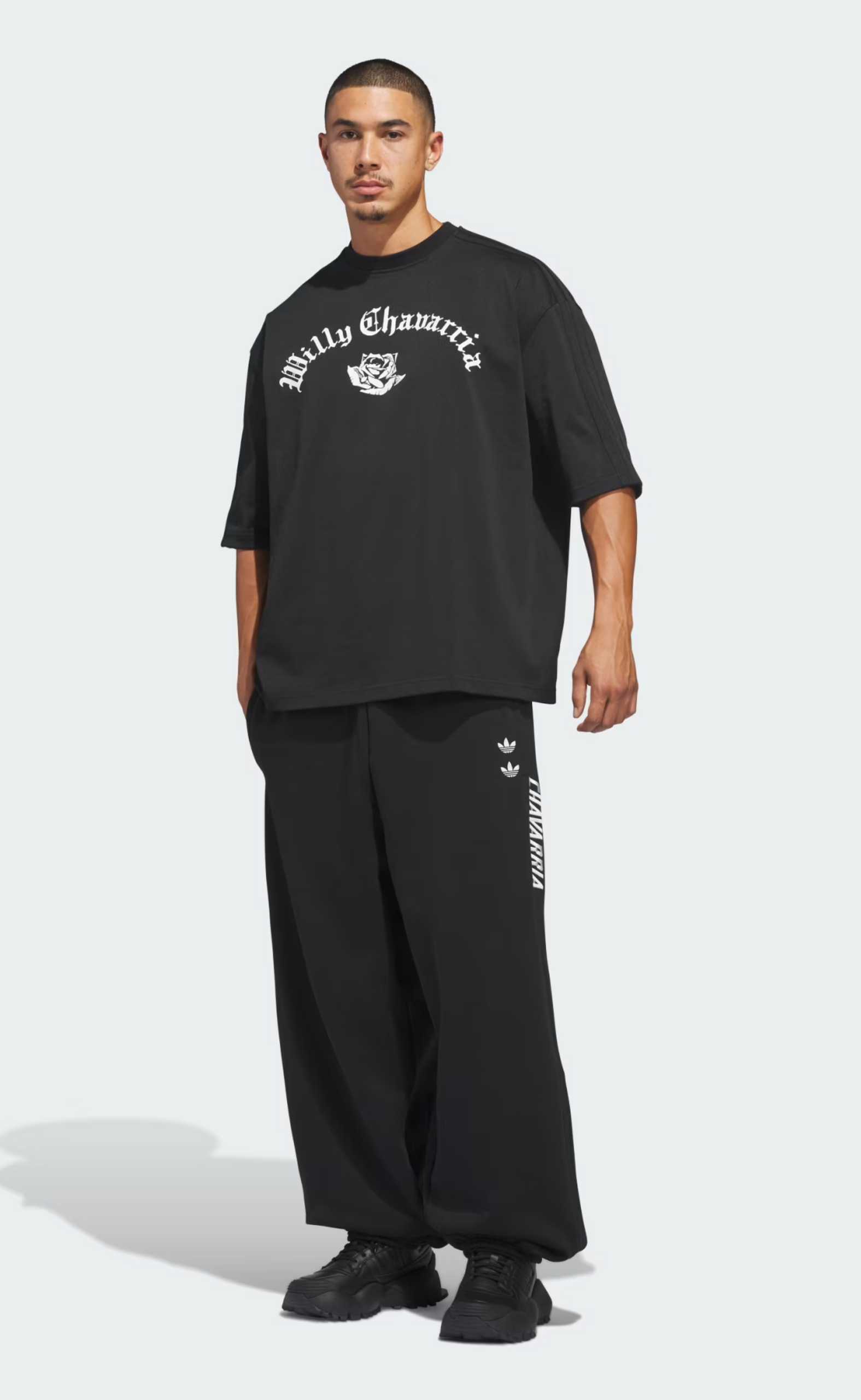 WC SIGNATURE BLACK T-SHIRT