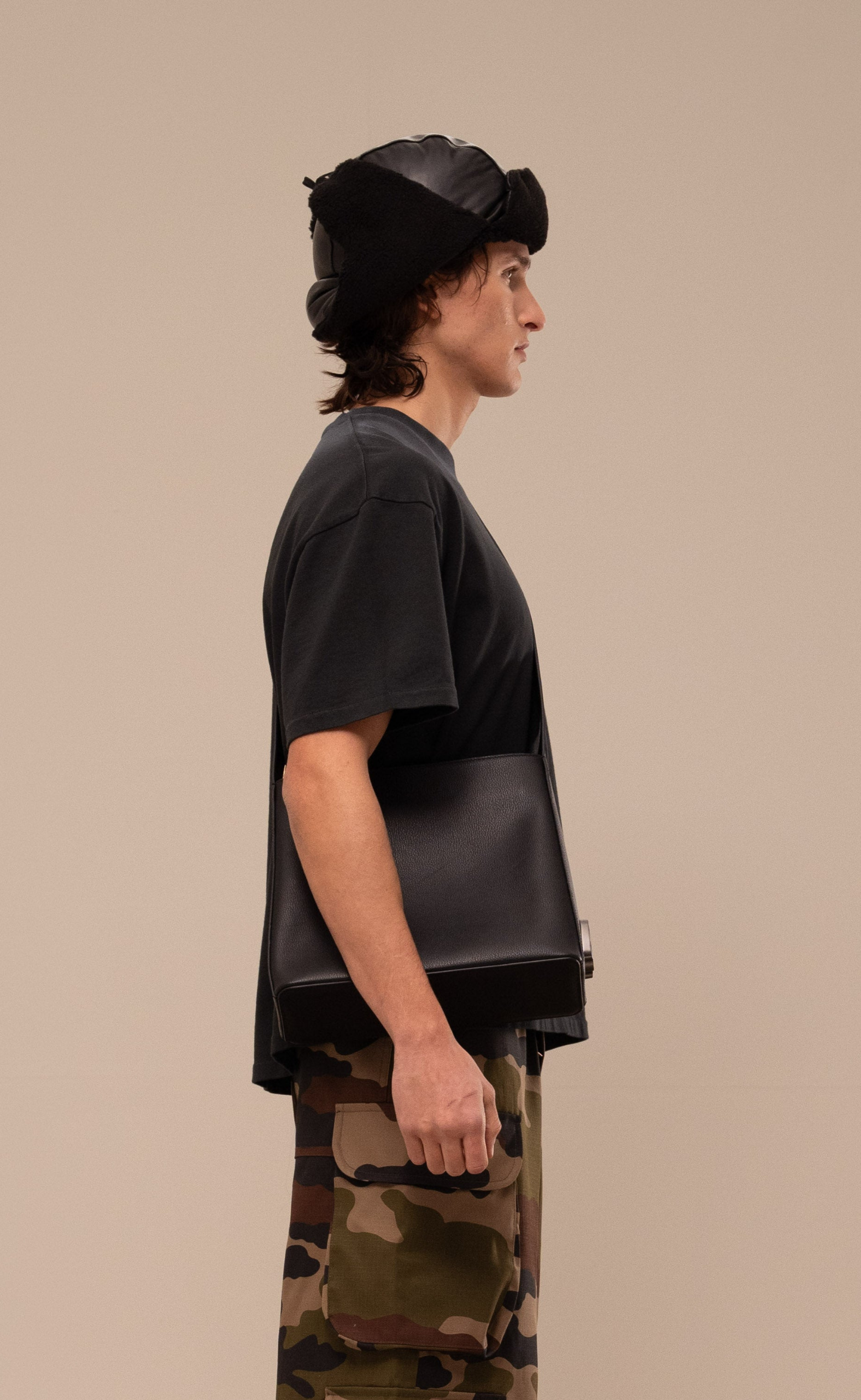 BOTANIC BLACK WASHED T-SHIRT