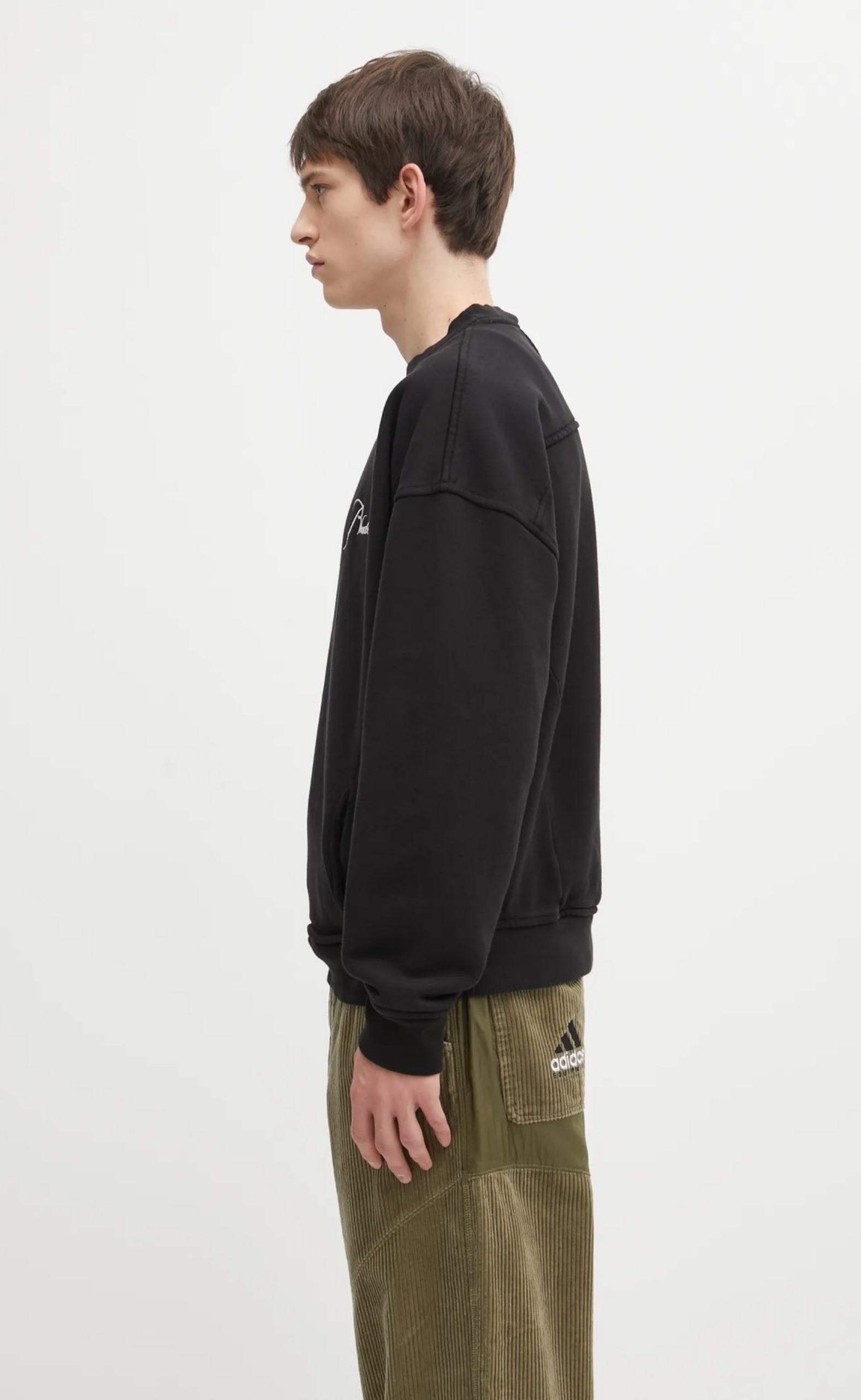CLASSIQUE BLACK CREWNECK