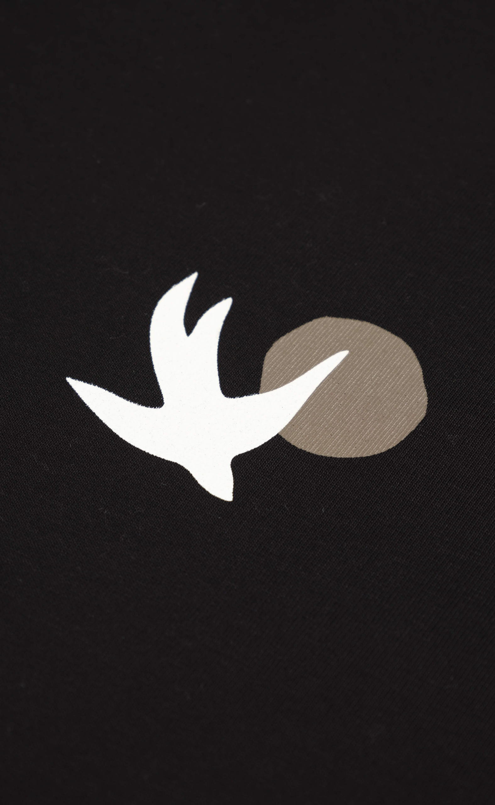 SWALLOW BLACK T-SHIRT