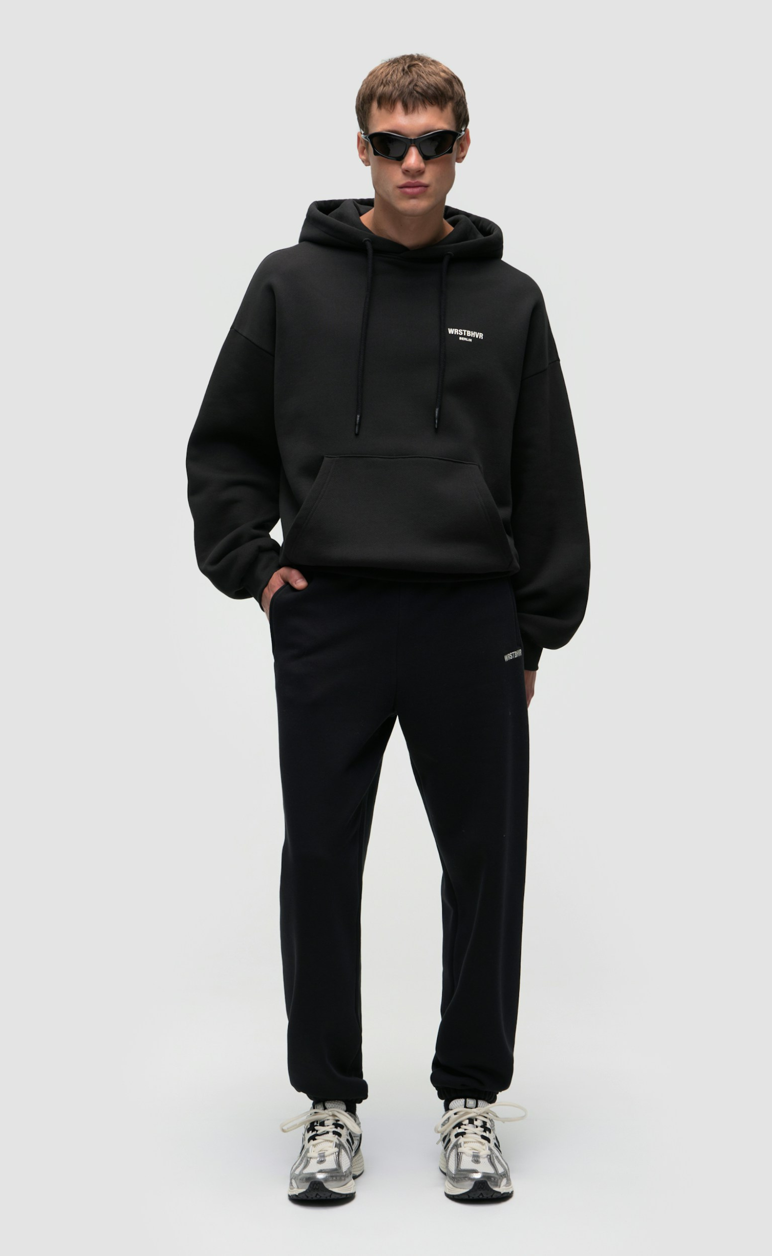 STUDIO V12 JET BLACK HOODIE