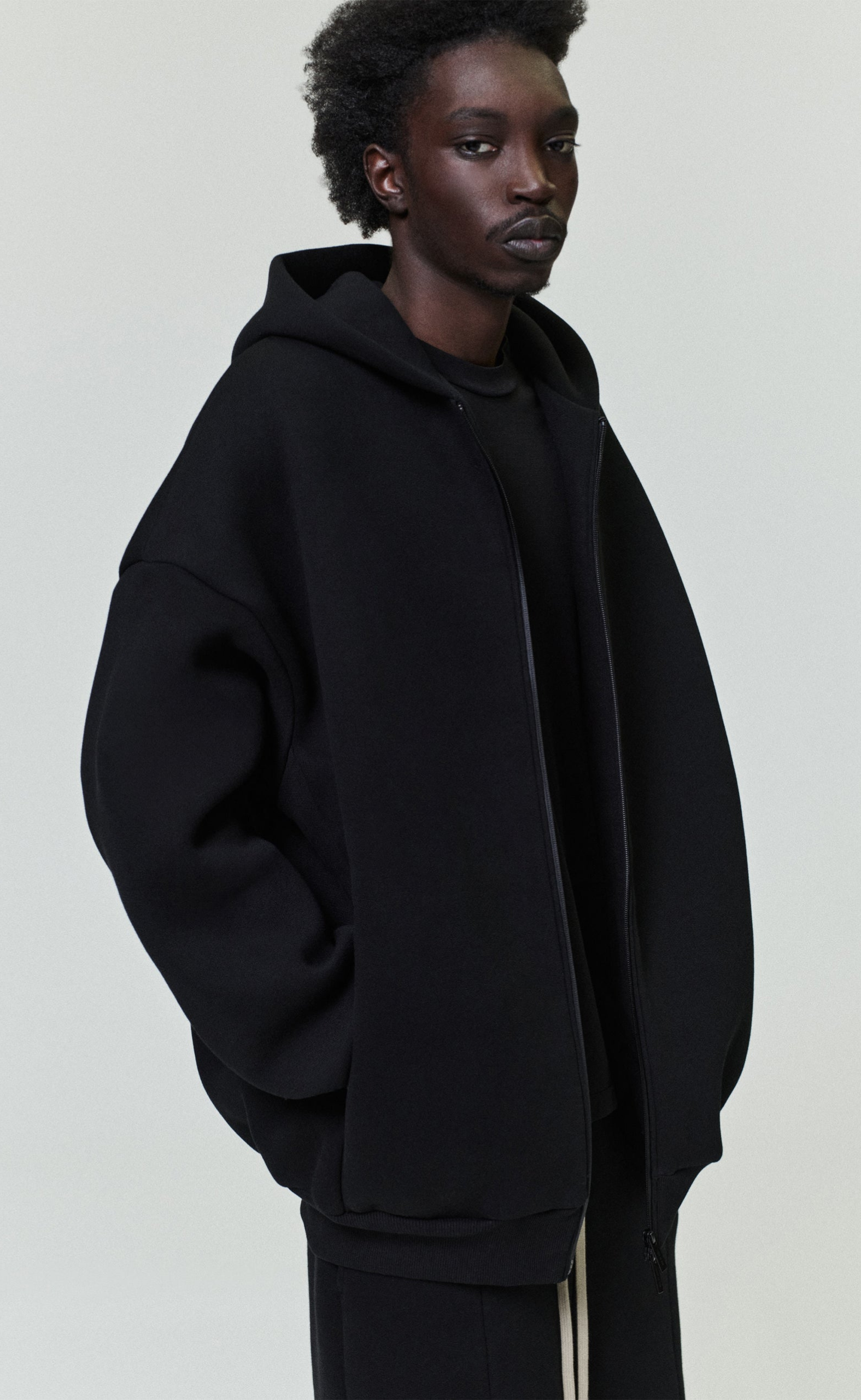 ATHLETICS ZIP UP BLACK HOODIE