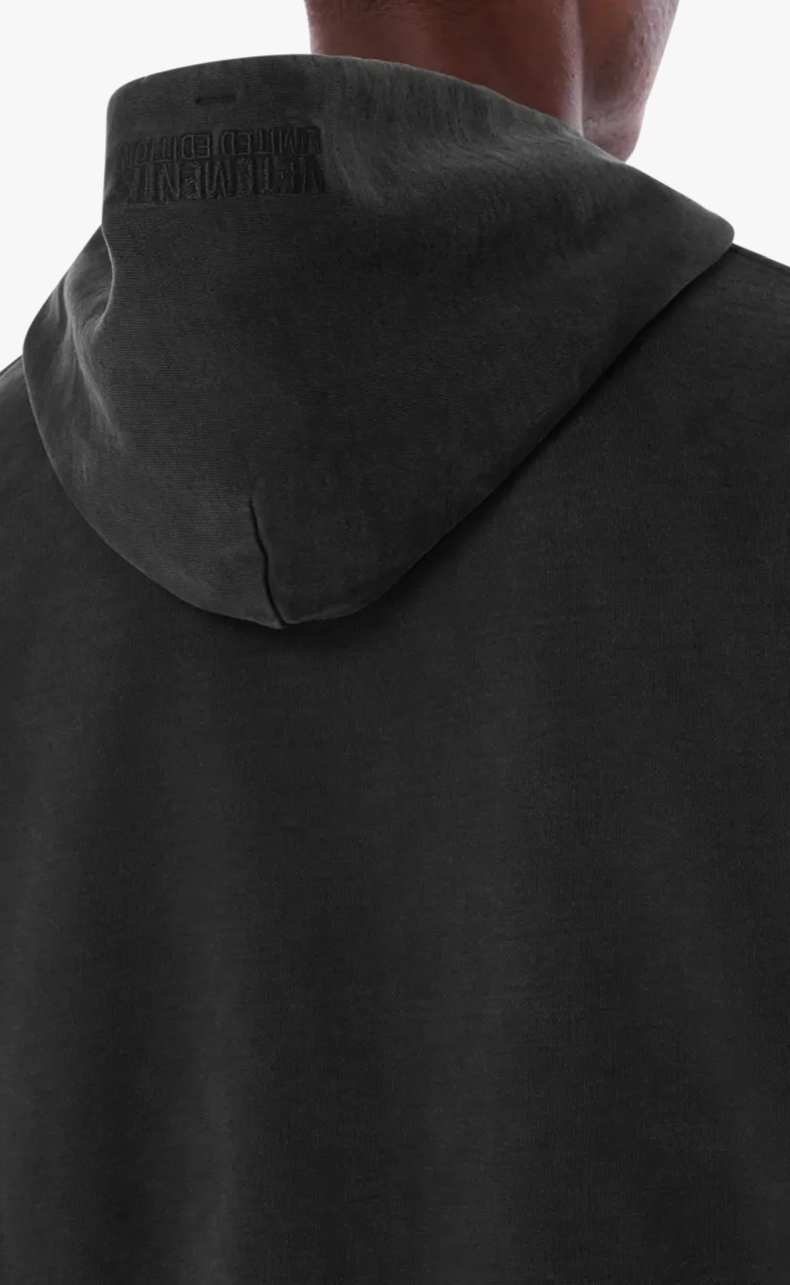 STICKER ZIP-UP WASHED BLACK HOODIE
