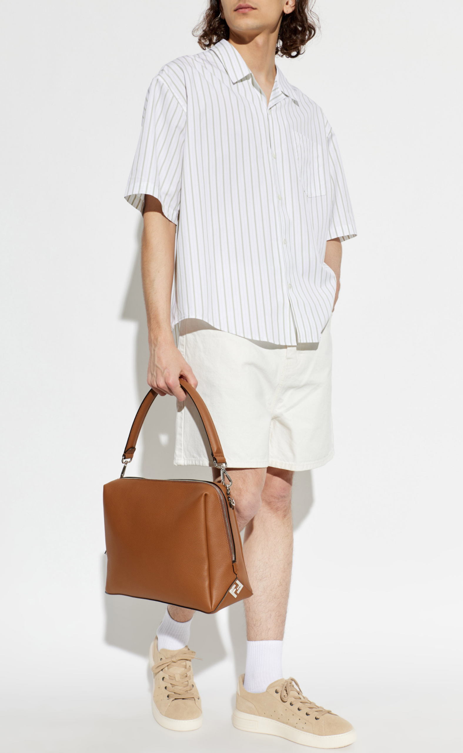 BOXY EMBROIDERED AMI DE COEUR SHORT SLEEVED WHITE SHIRT