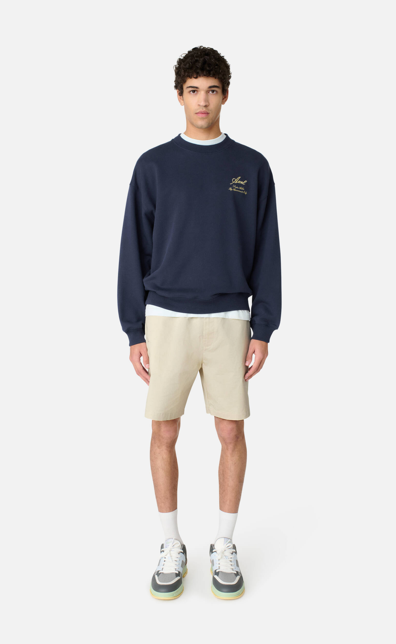 STITCH EMBROIDERED PALE BEIGE SHORTS