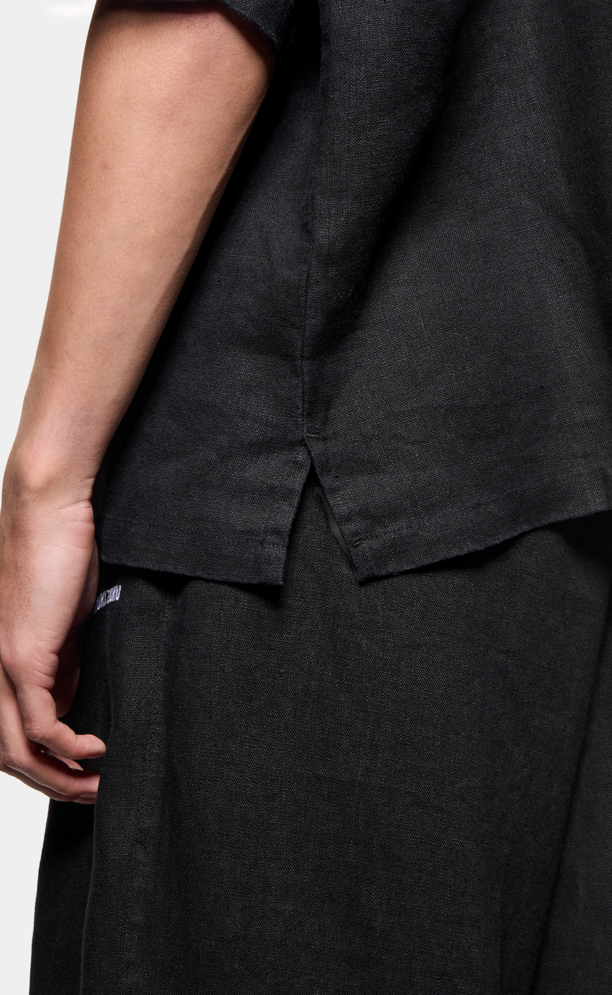 RIBBED CURPO VACATION SUEDED BLACK SHIRT