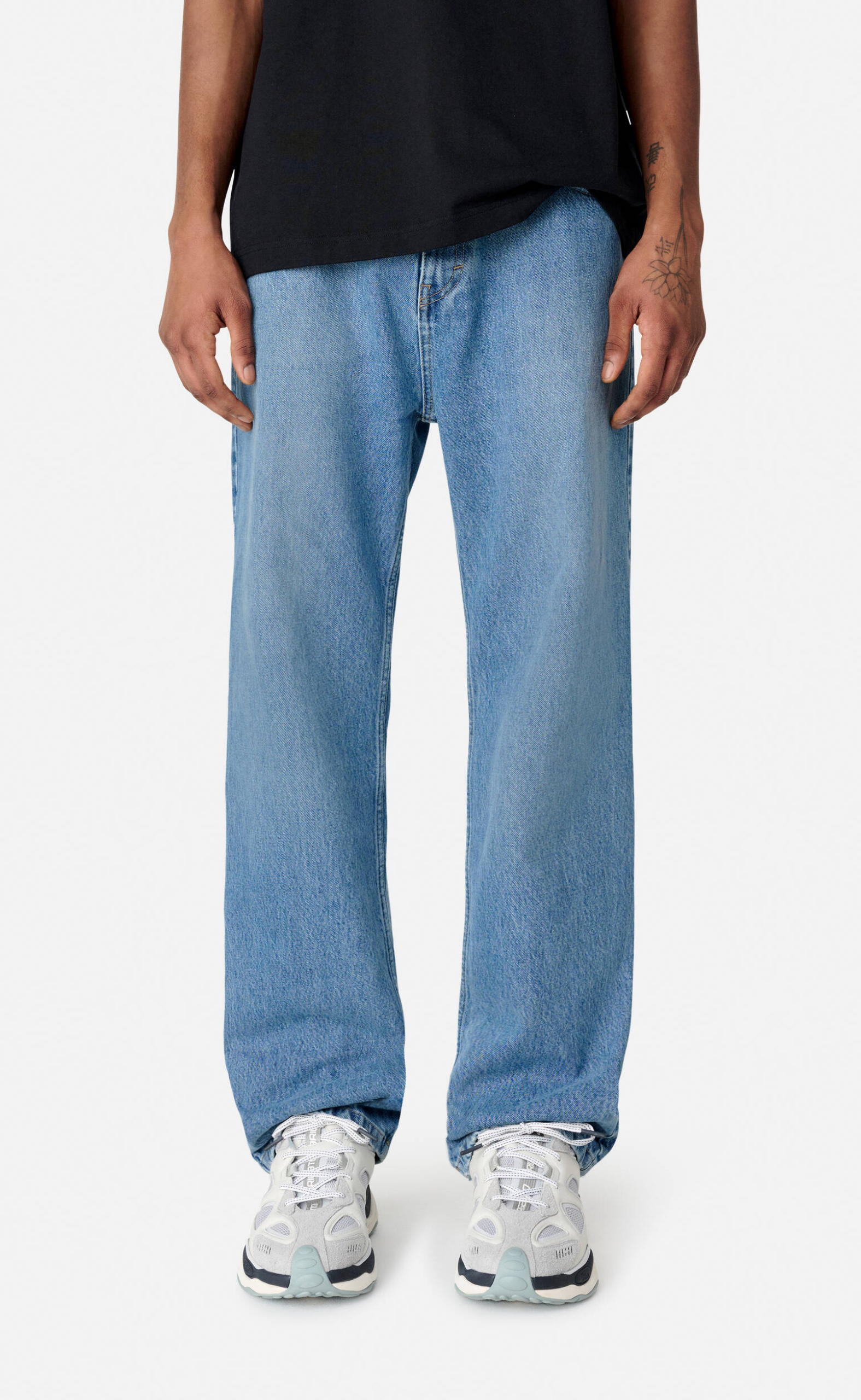 ARCHIVE STRAIGHT LIGHT BLUE JEANS