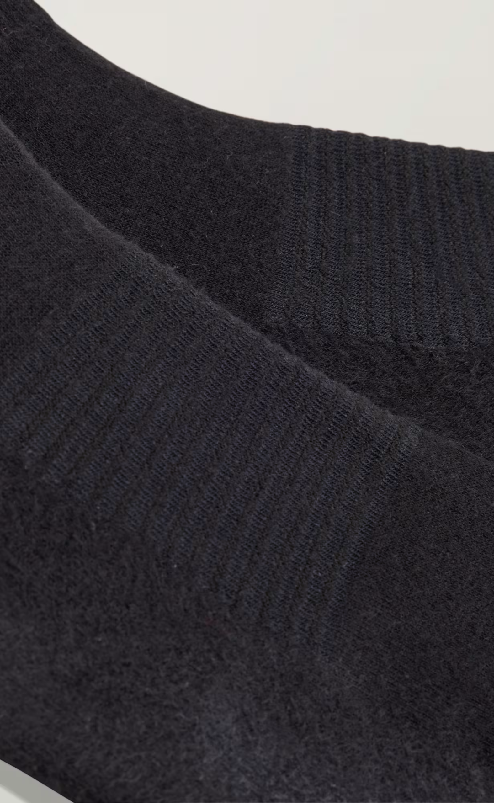CLASSIC CREW BLACK SOCKS
