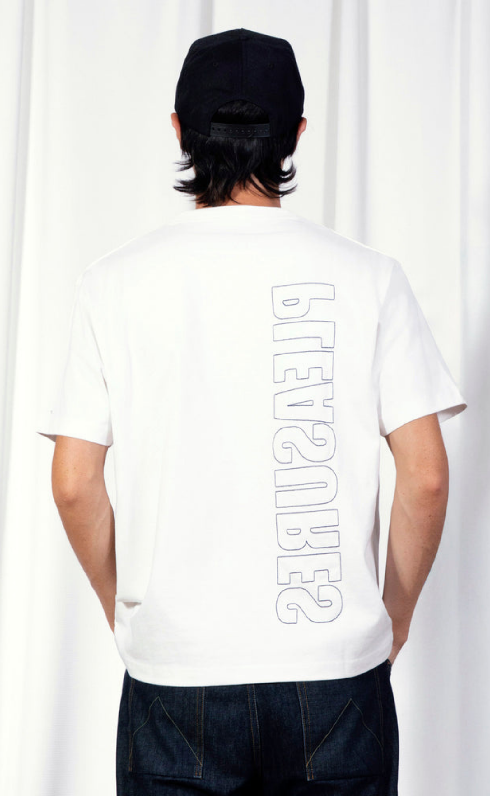 OUTLINE HEAVYWEIGHT WHITE T-SHIRT