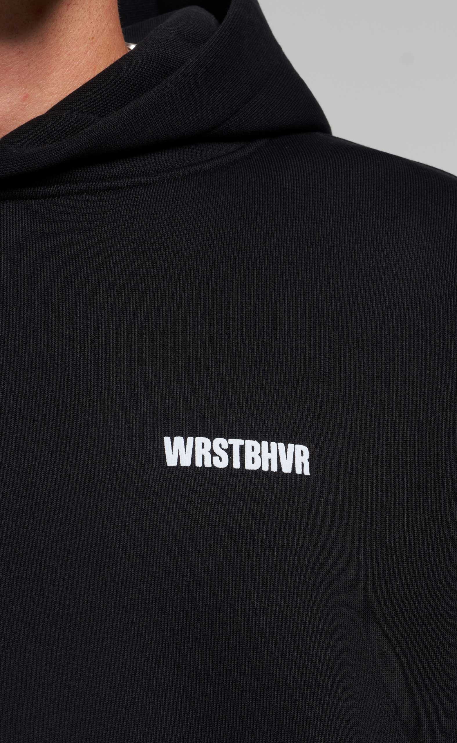 STUDIO V14 BLACK HOODIE
