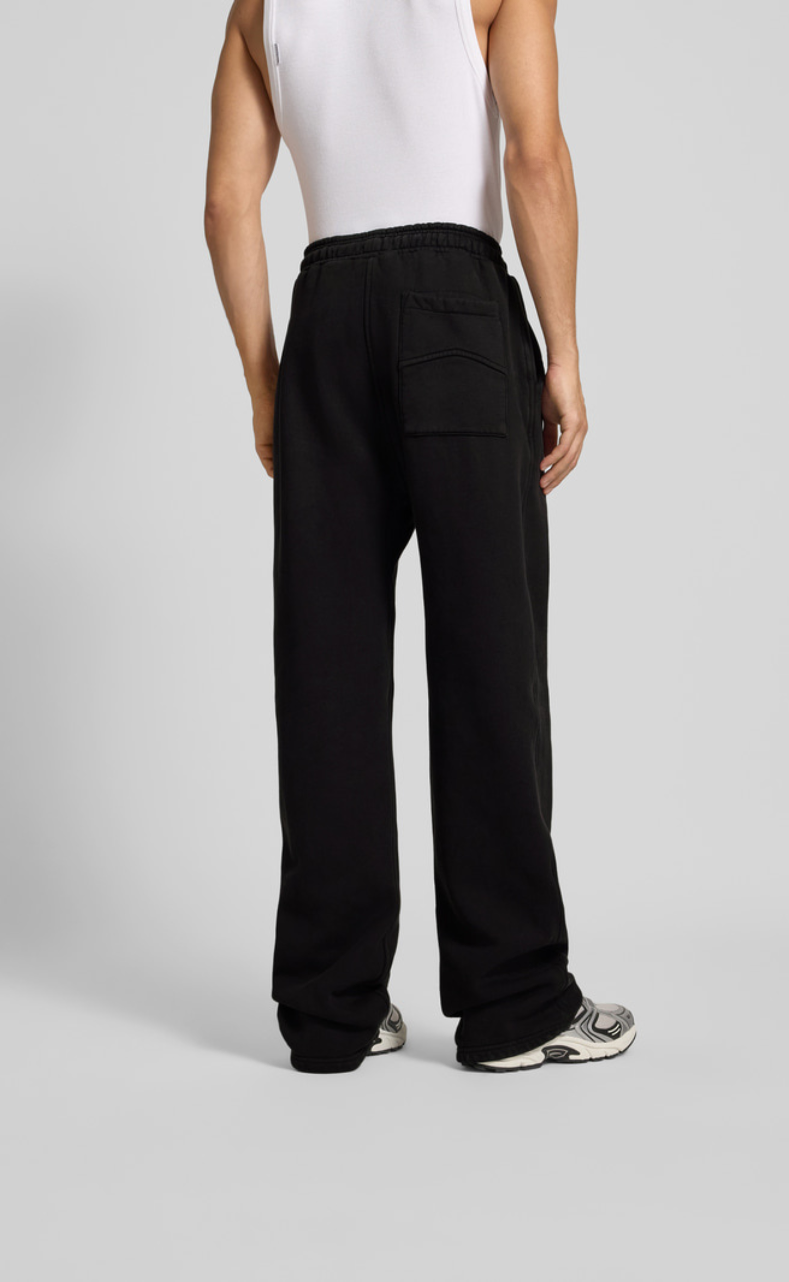 CLASSIQUE BLACK SWEATPANTS