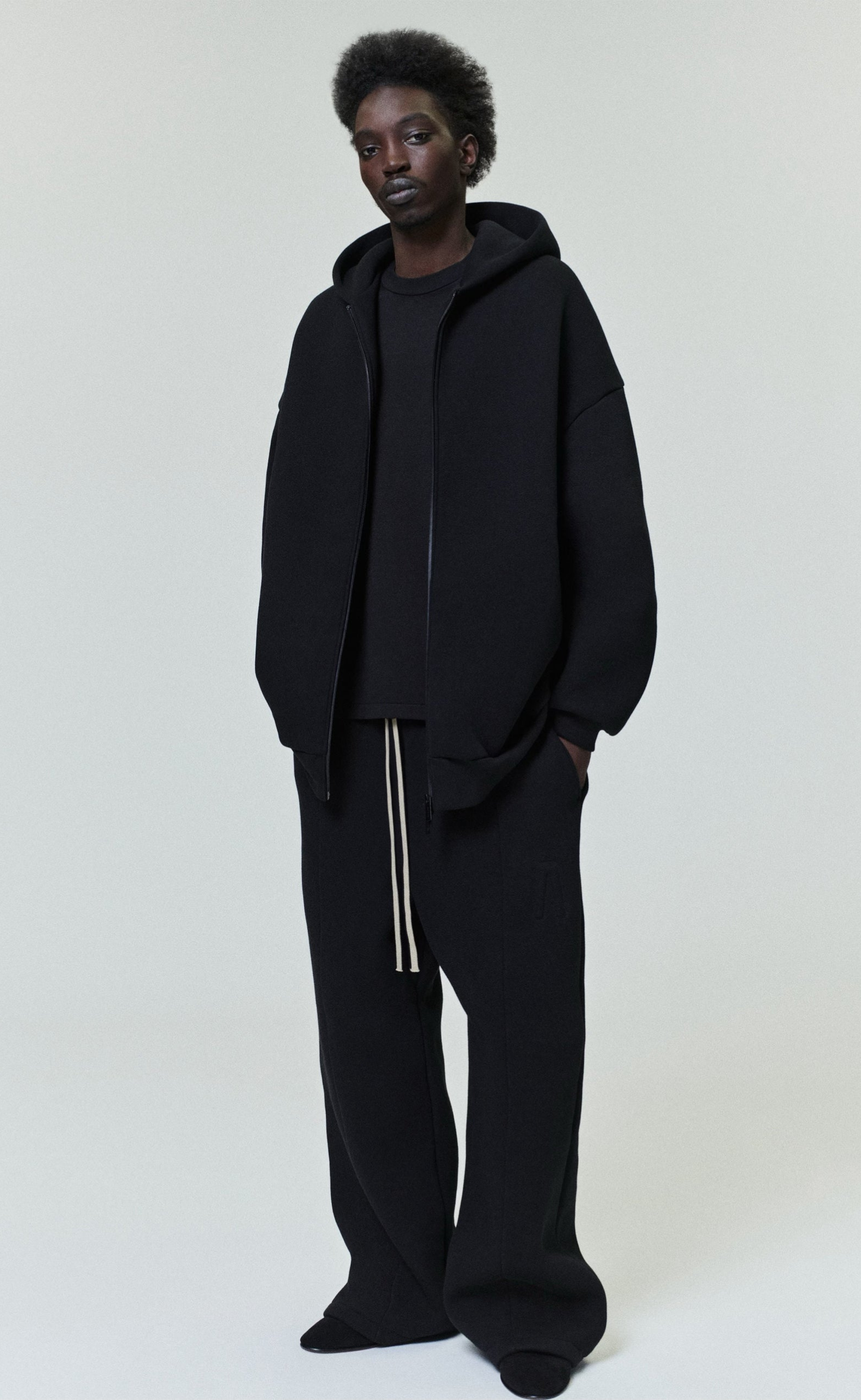 ATHLETICS ZIP UP BLACK HOODIE