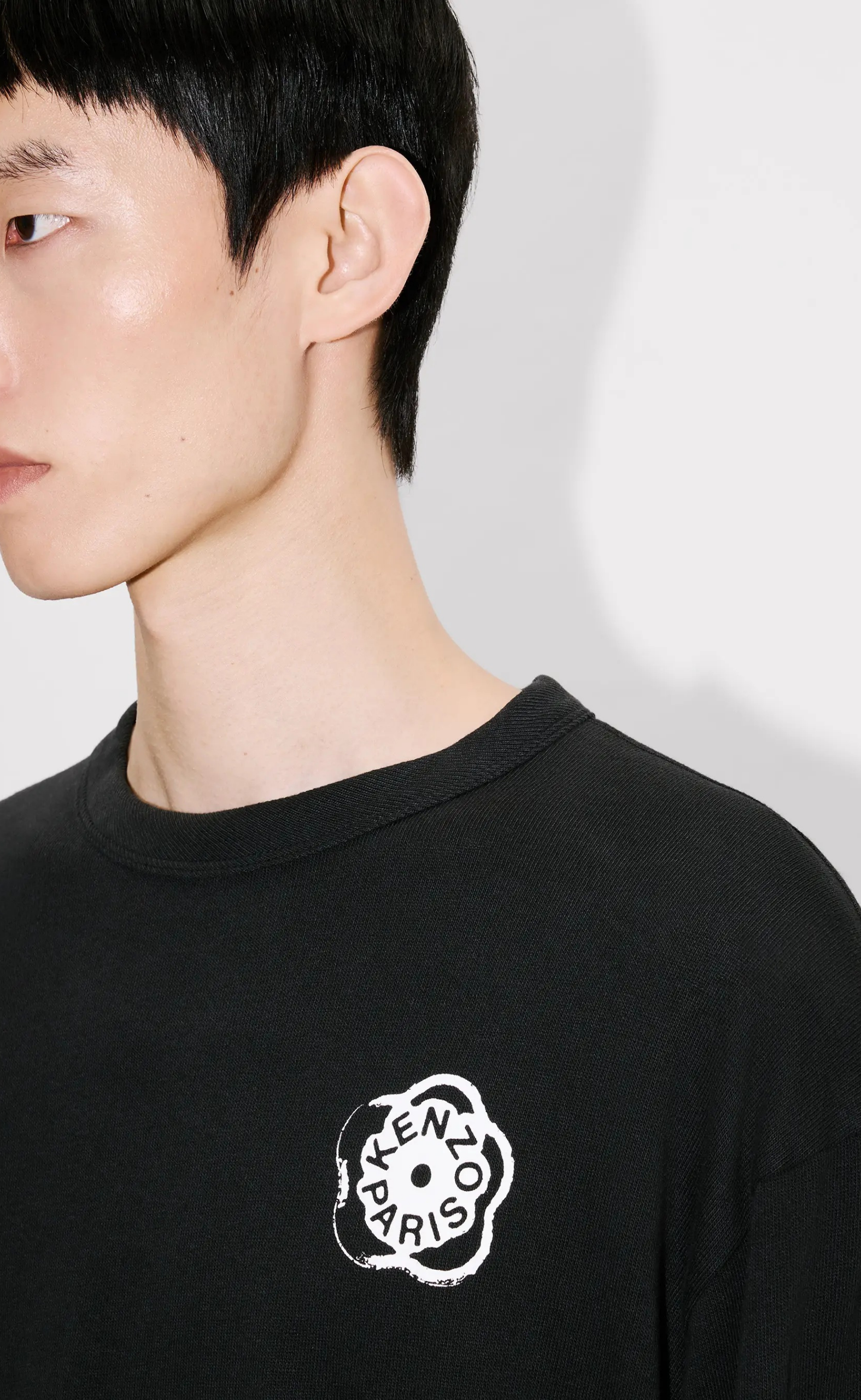 GOTS BOKE FLOWER 2.0 RELAXS BLACK LONGSLEEVE