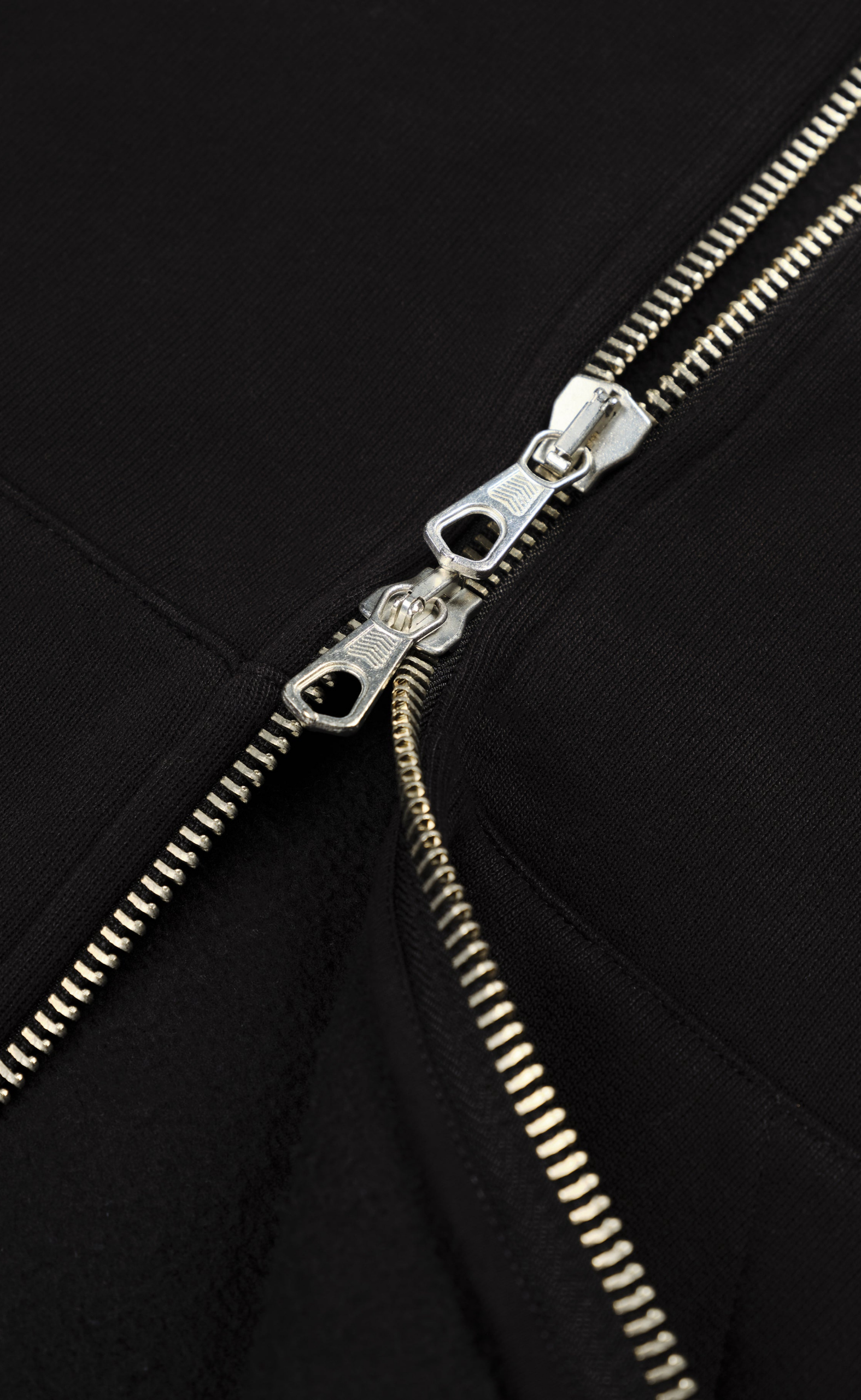 UNIFORM ZIP BLACK HOODIE