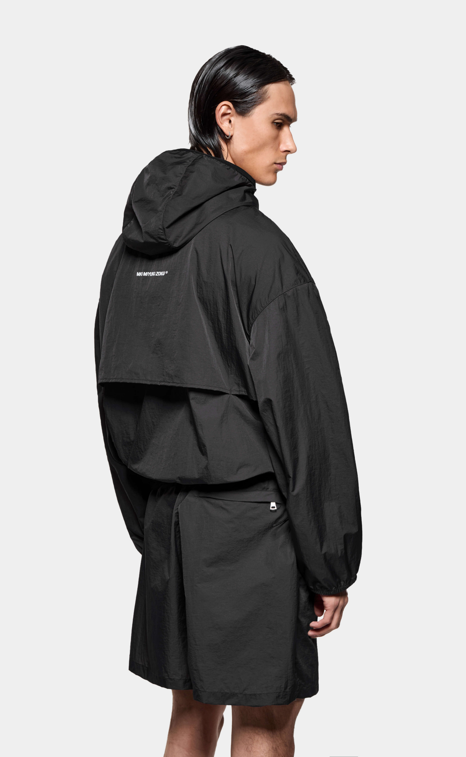 HYPERLIGHT HOODED WIND BLACK JACKET