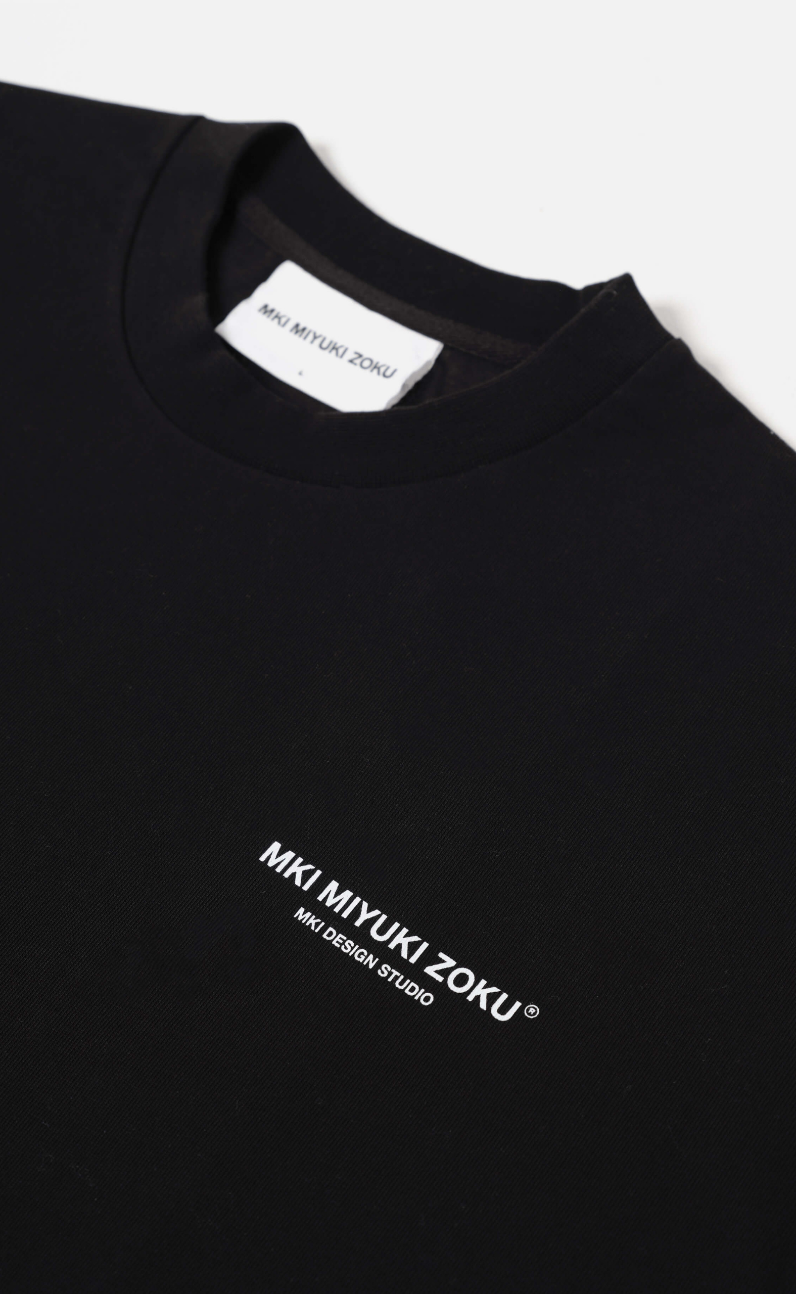 DESIGN STUDIO BLACK T-SHIRT