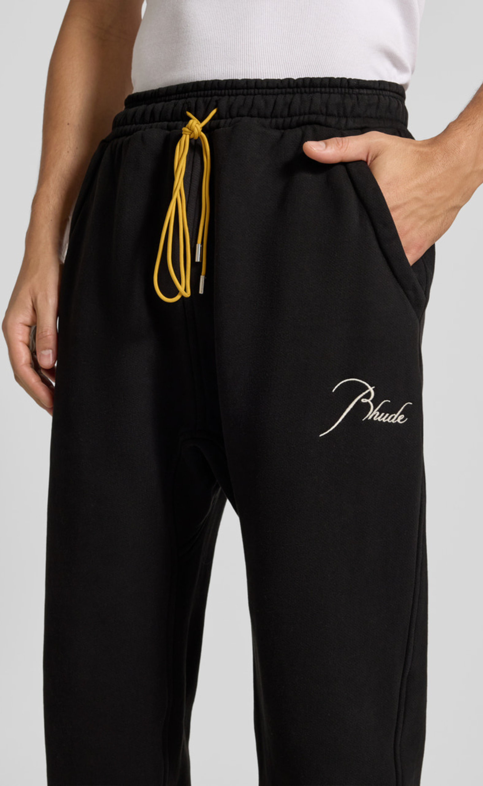 CLASSIQUE BLACK SWEATPANTS