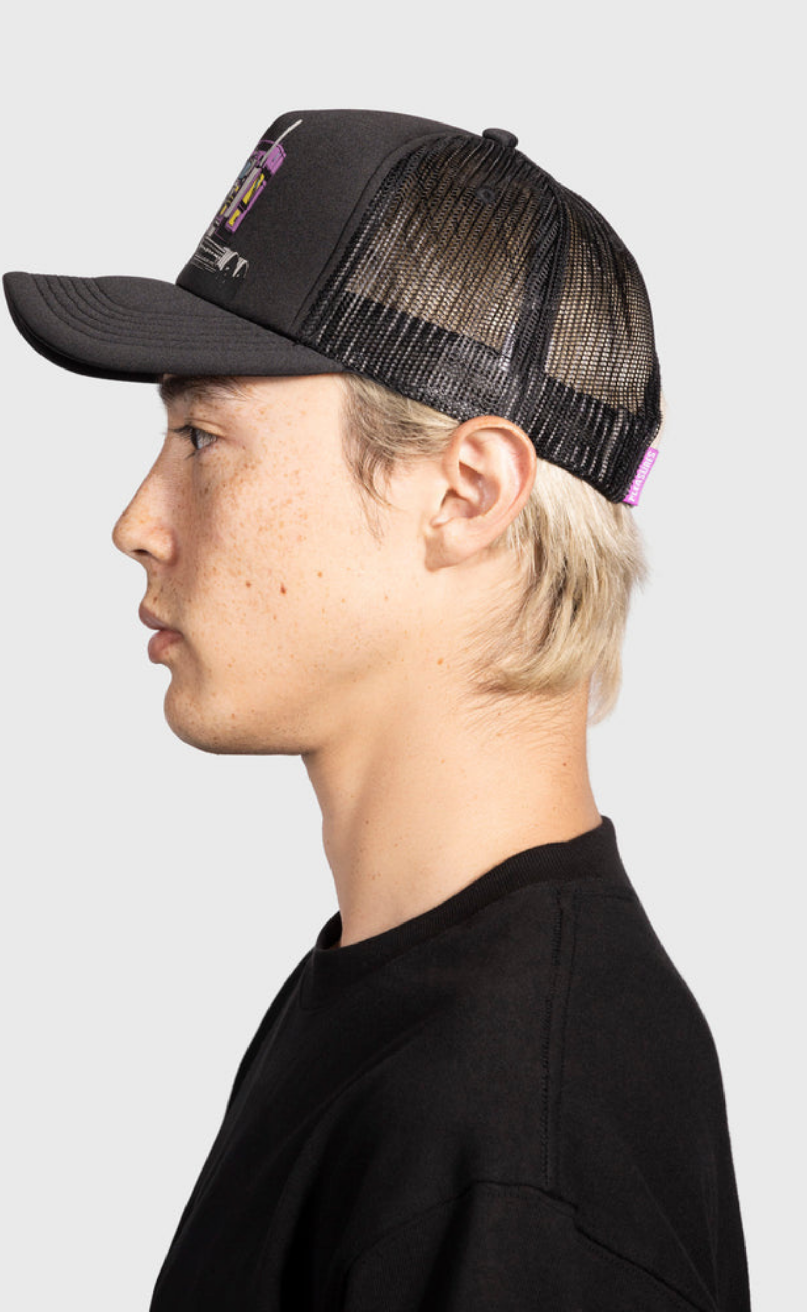 SEMI BLACK HAT