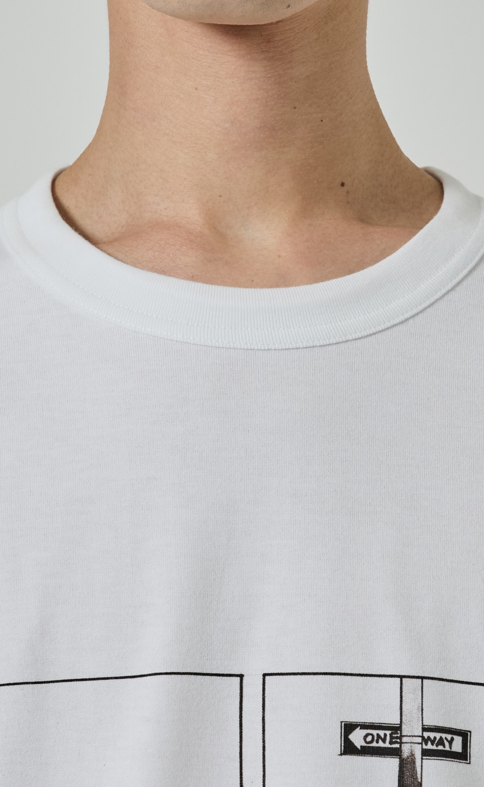 ARTWORK PRINT WHITE T-SHIRT
