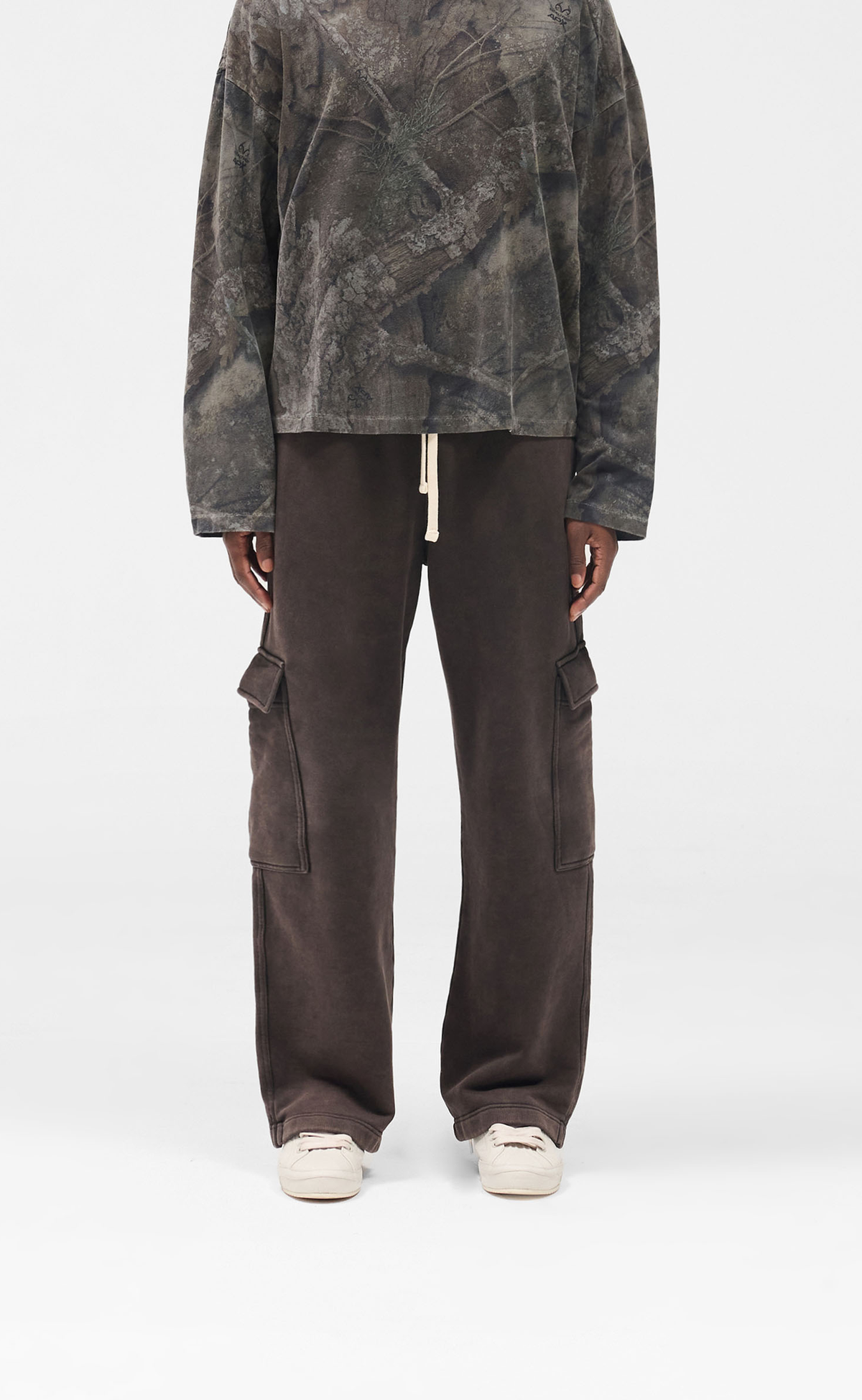 INITIAL CARGO COOFFE SWEATPANTS