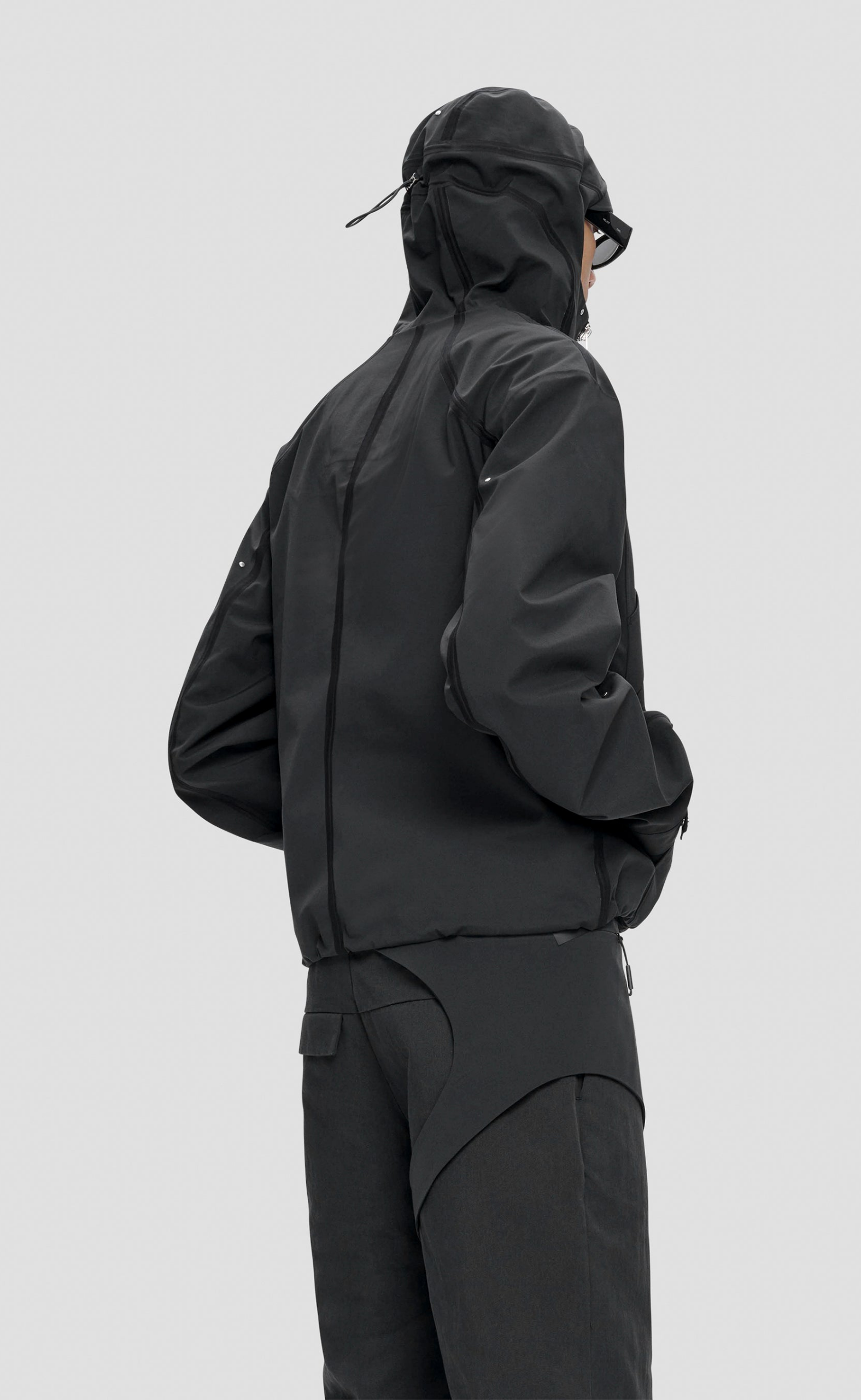 MOIRE TECHNICAL BLACK JACKET