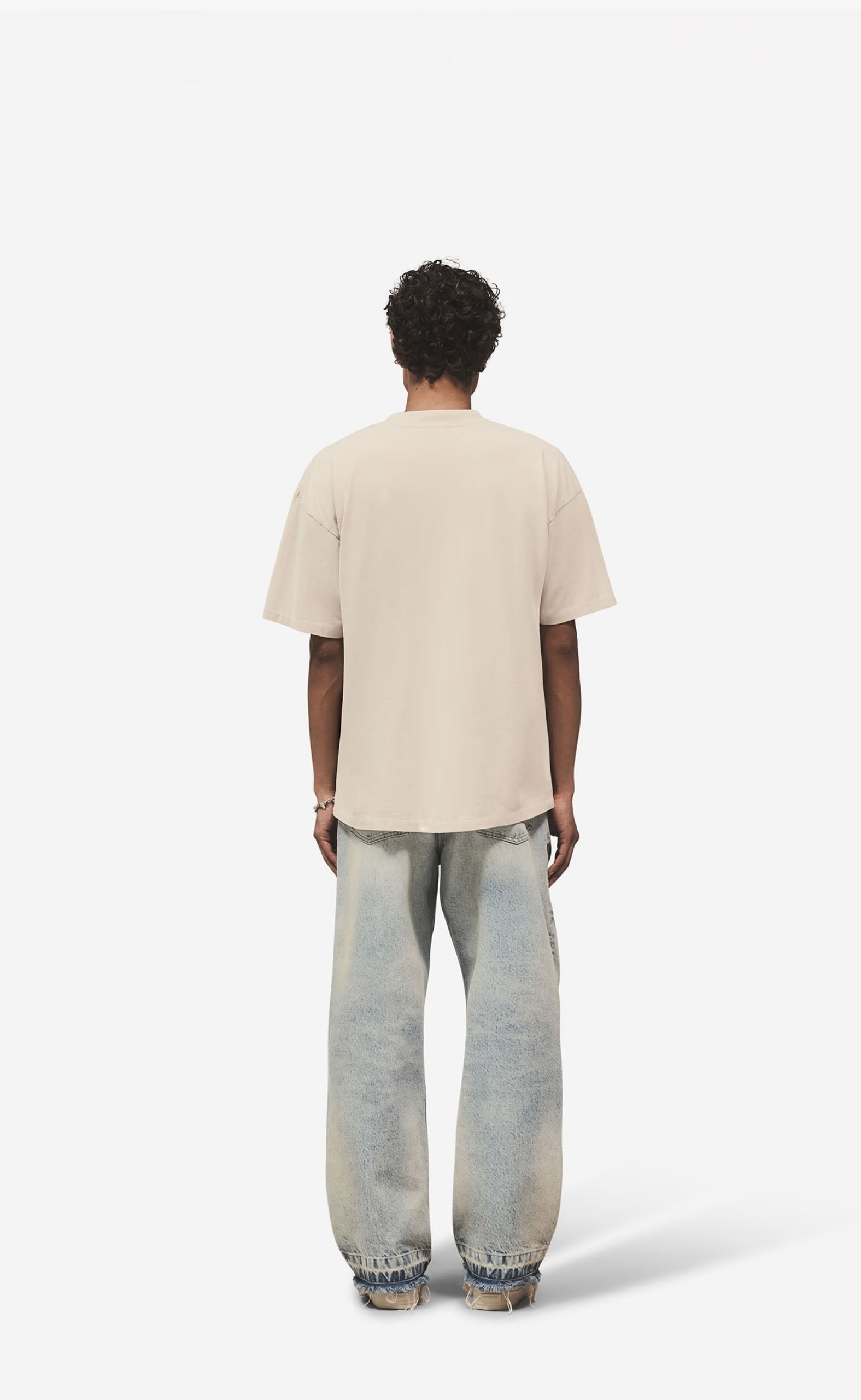 EMBROIDERED SERIF LOGO CONCRETE T-SHIRT