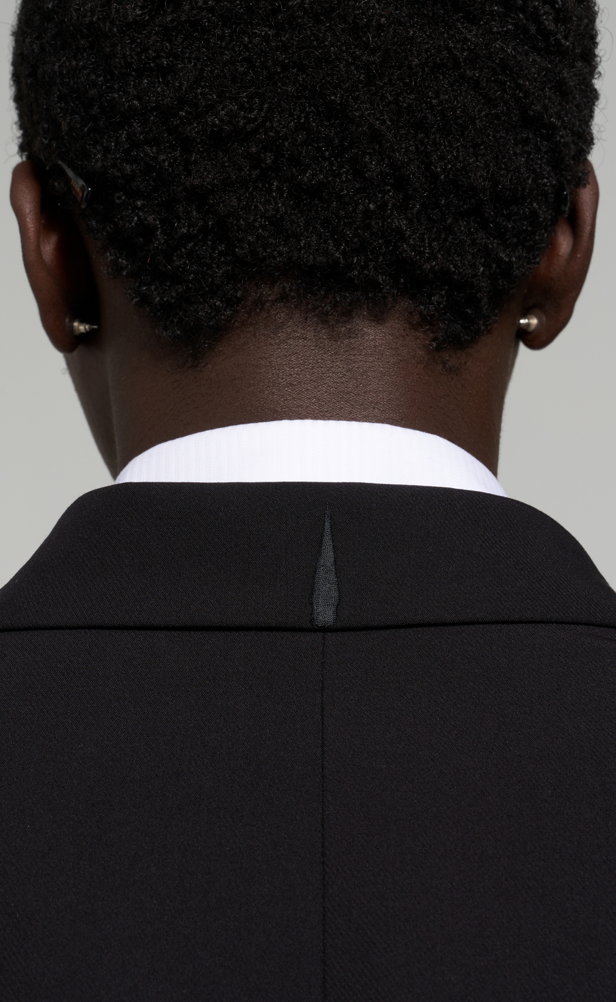 NEVAN BLACK BLAZER