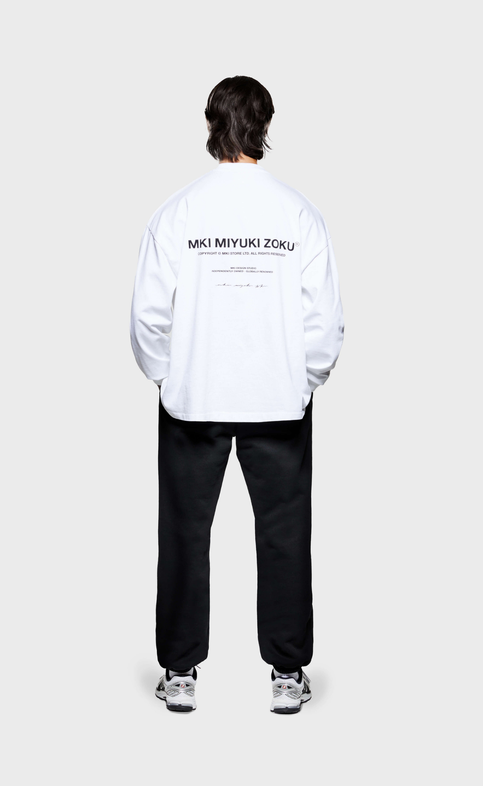 DESIGN STUDIO WHITE LONGSLEEVE