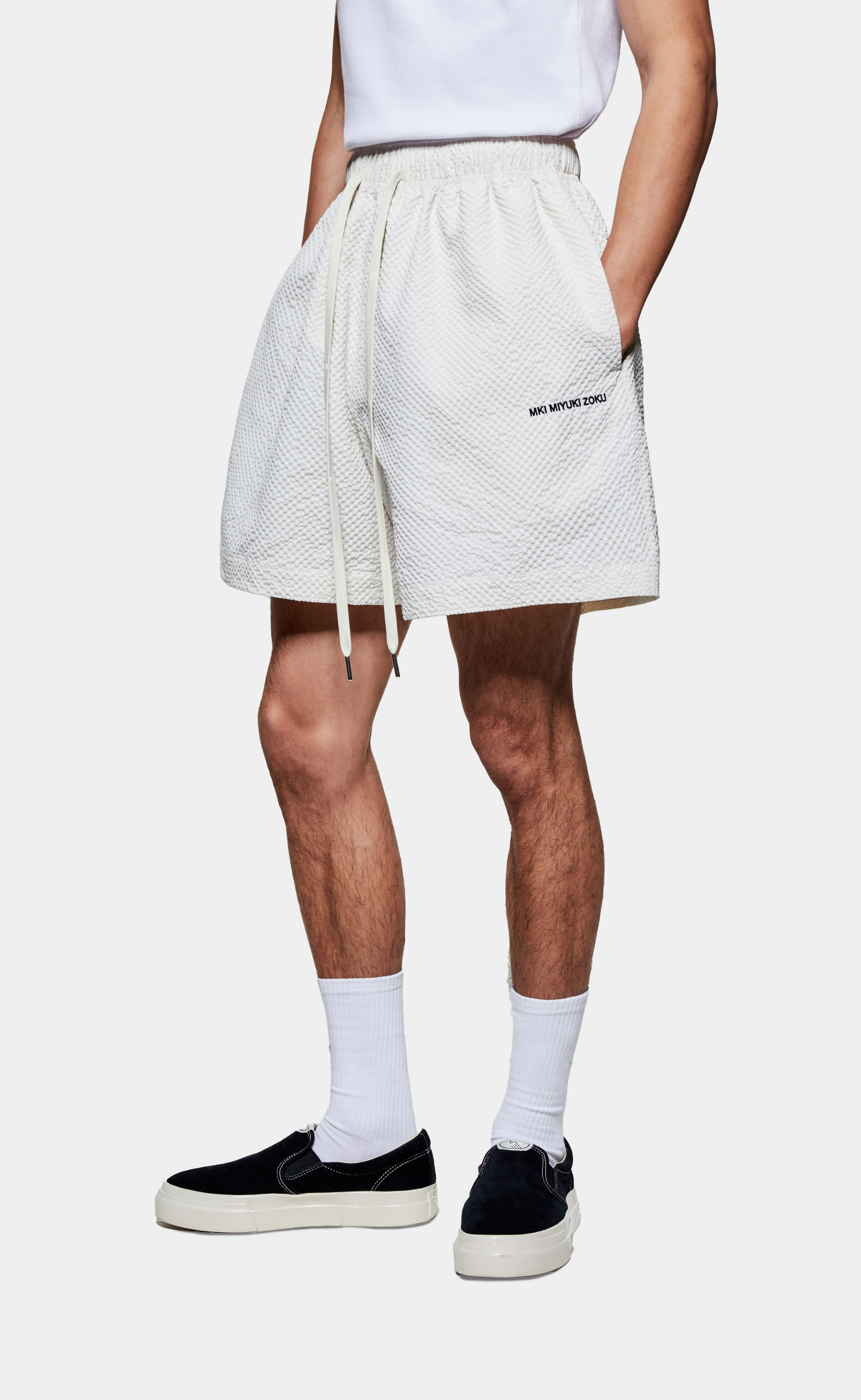 SEERSUCKER BONE SHORTS
