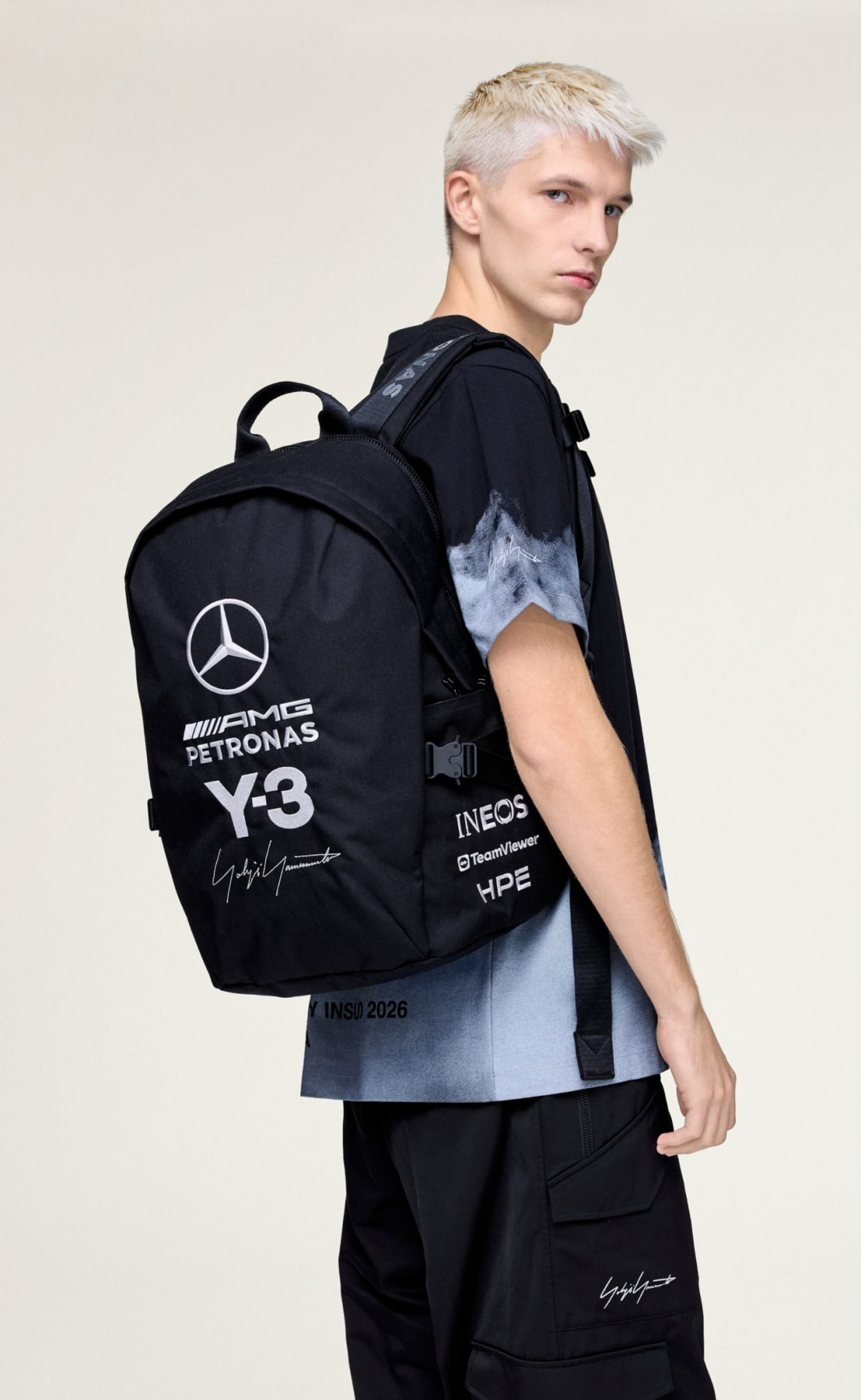 F1 MERCEDES TEAM BLACK BAG