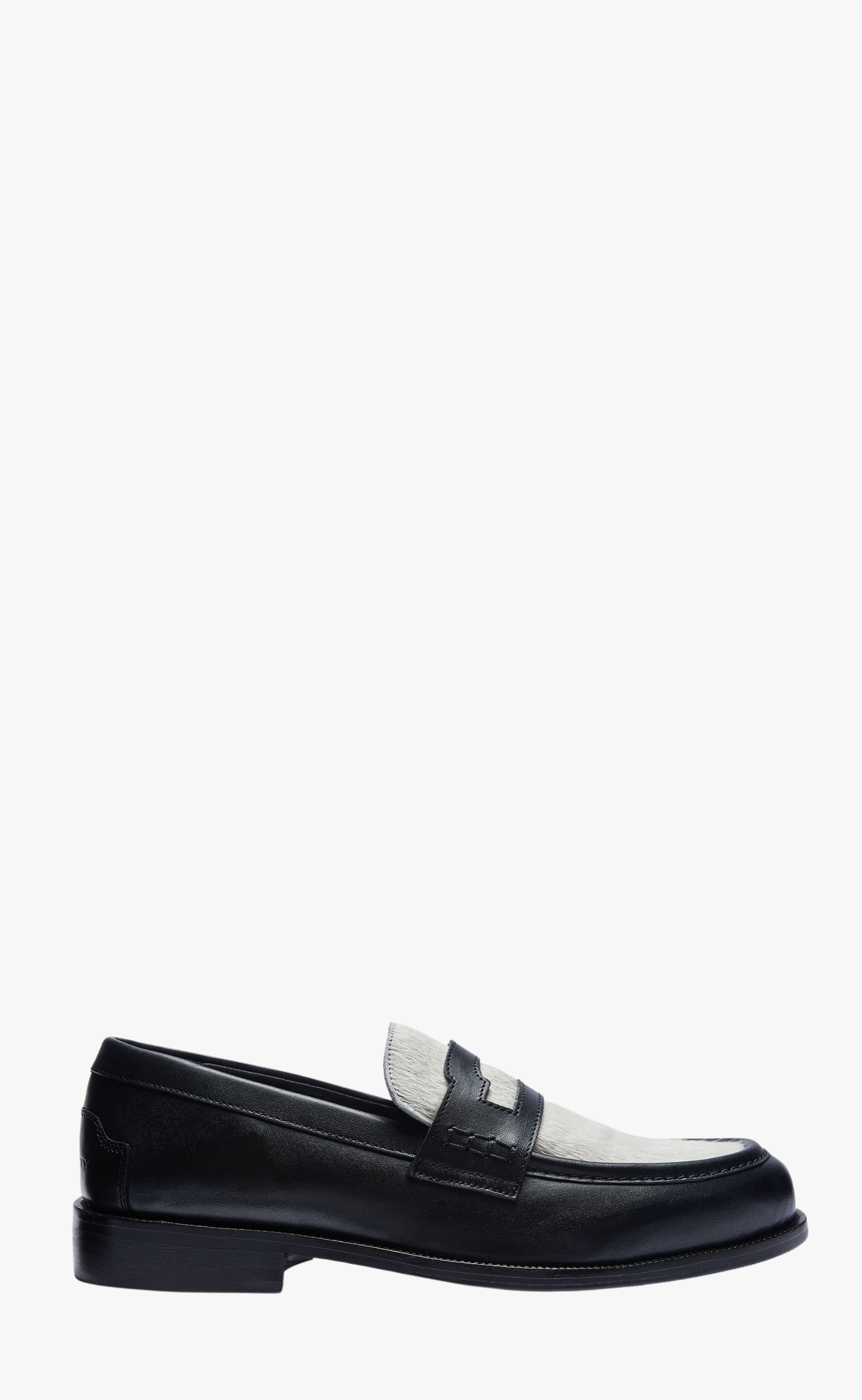 LE METROPOLITAIN BLACK WHITE LOAFER