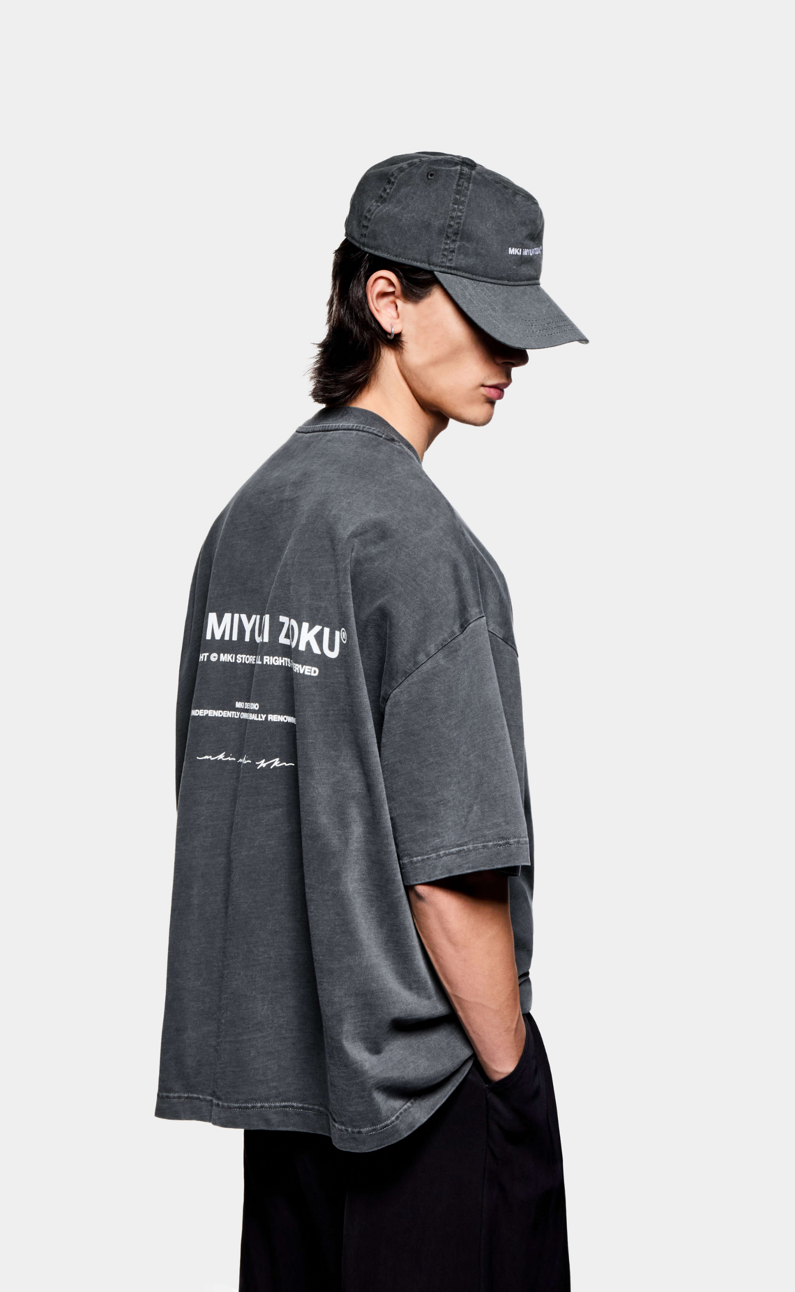 DESIGN STUDIO PIGMENT BLACK T-SHIRT