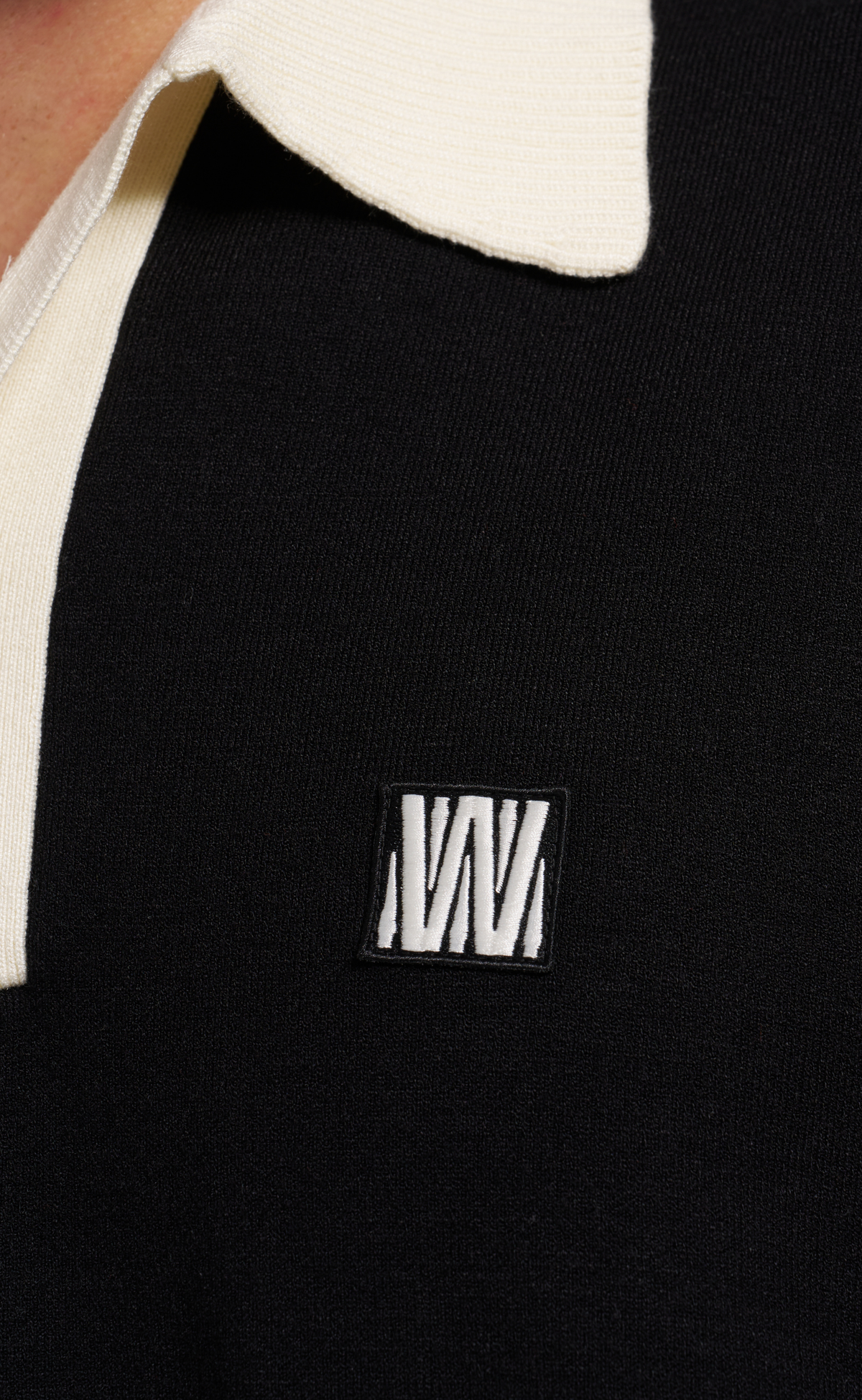 LEV V2 POLO BLACK STRIPE LONGSLEEVE