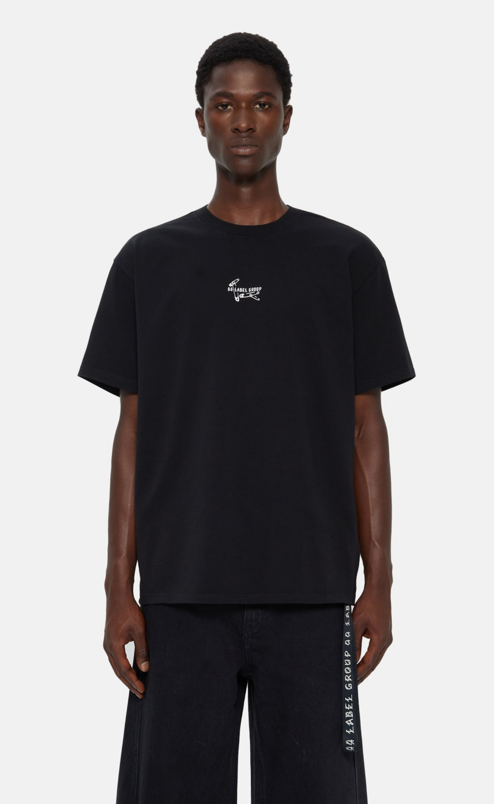 PINS BLACK T-SHIRT