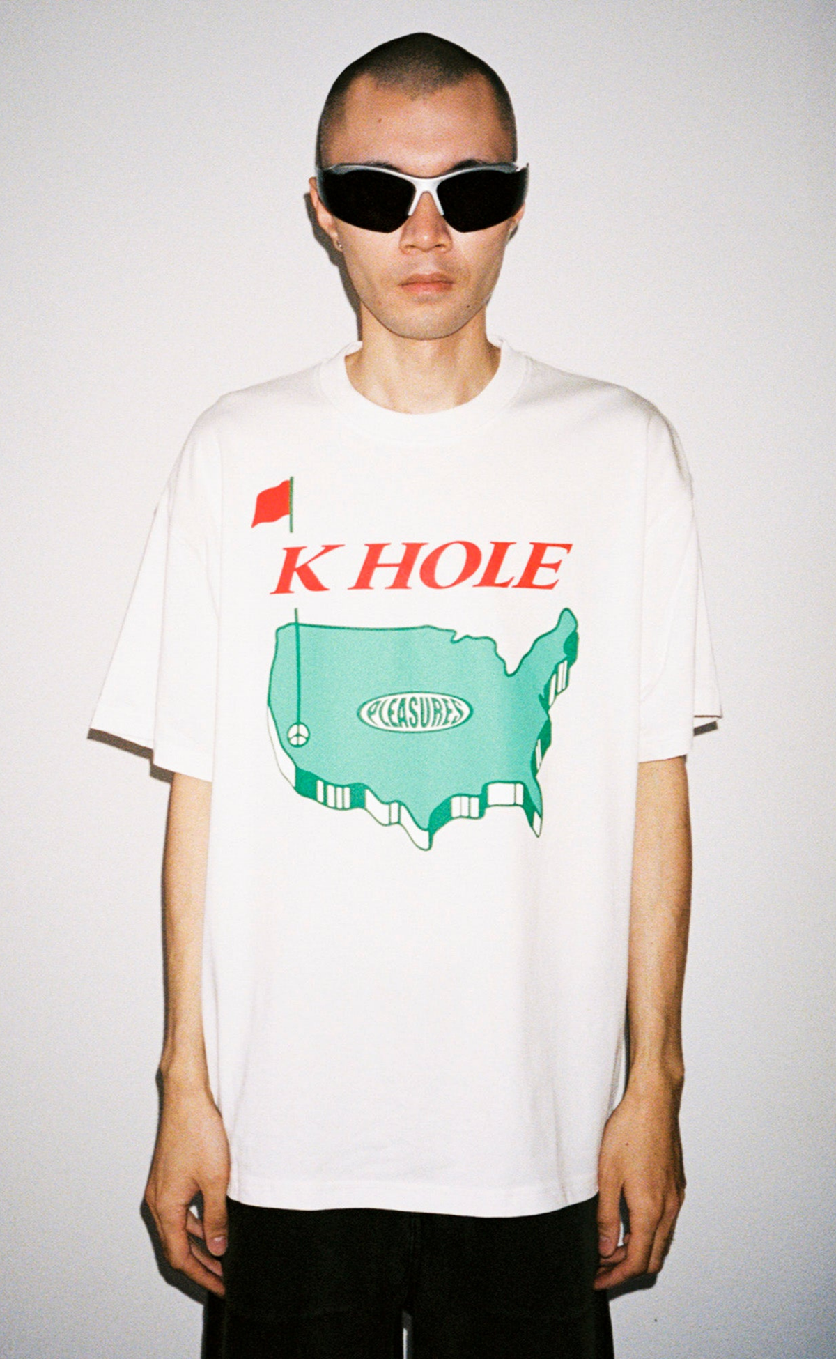 HOLE WHITE T-SHIRT