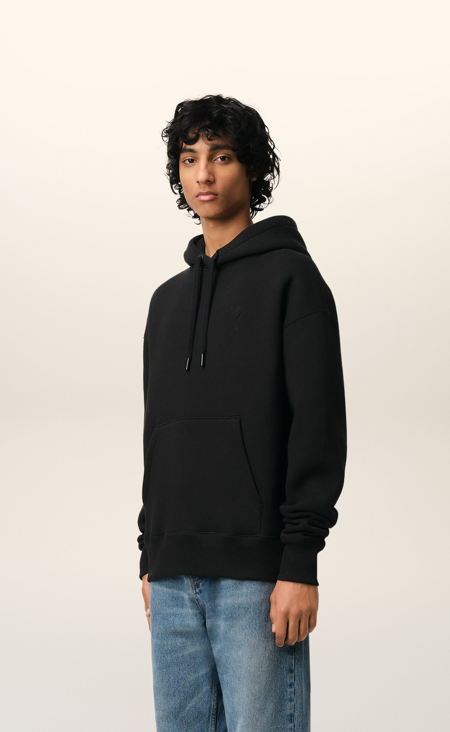 SMALL EMBOSSED AMI DE COEUR BLACK HOODIE