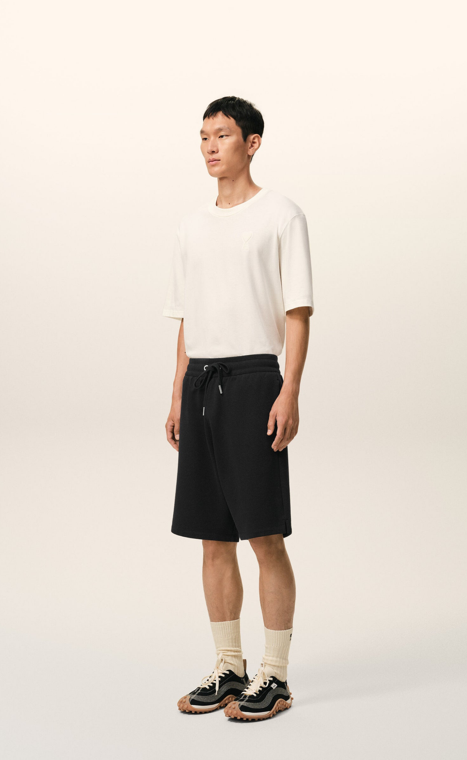 SMALL EMBOSSED AMI DE COEUR BLACK SHORTS