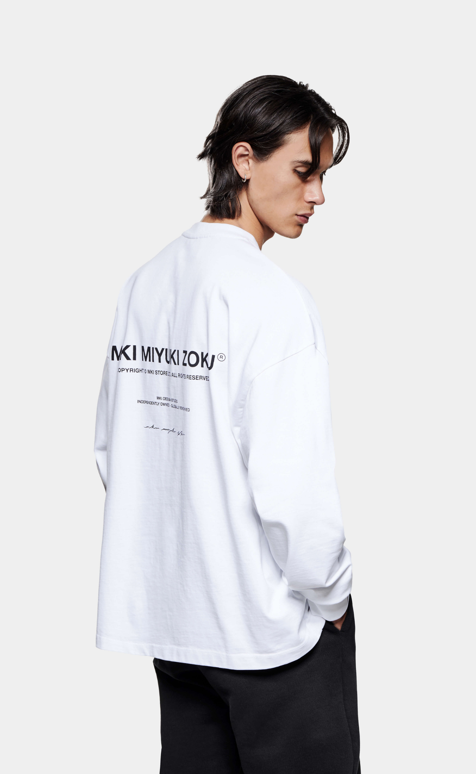 DESIGN STUDIO WHITE LONGSLEEVE