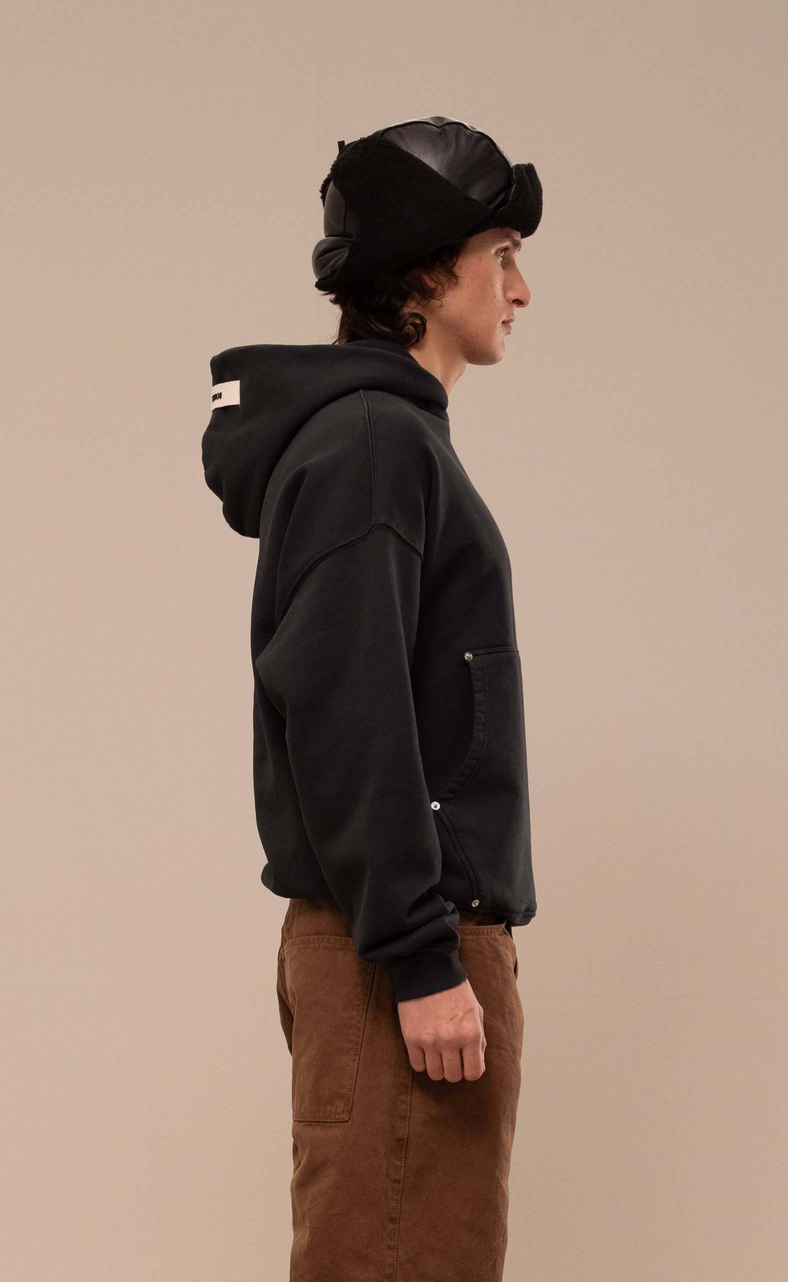 BOTANIC BLACK WASHED HOODIE