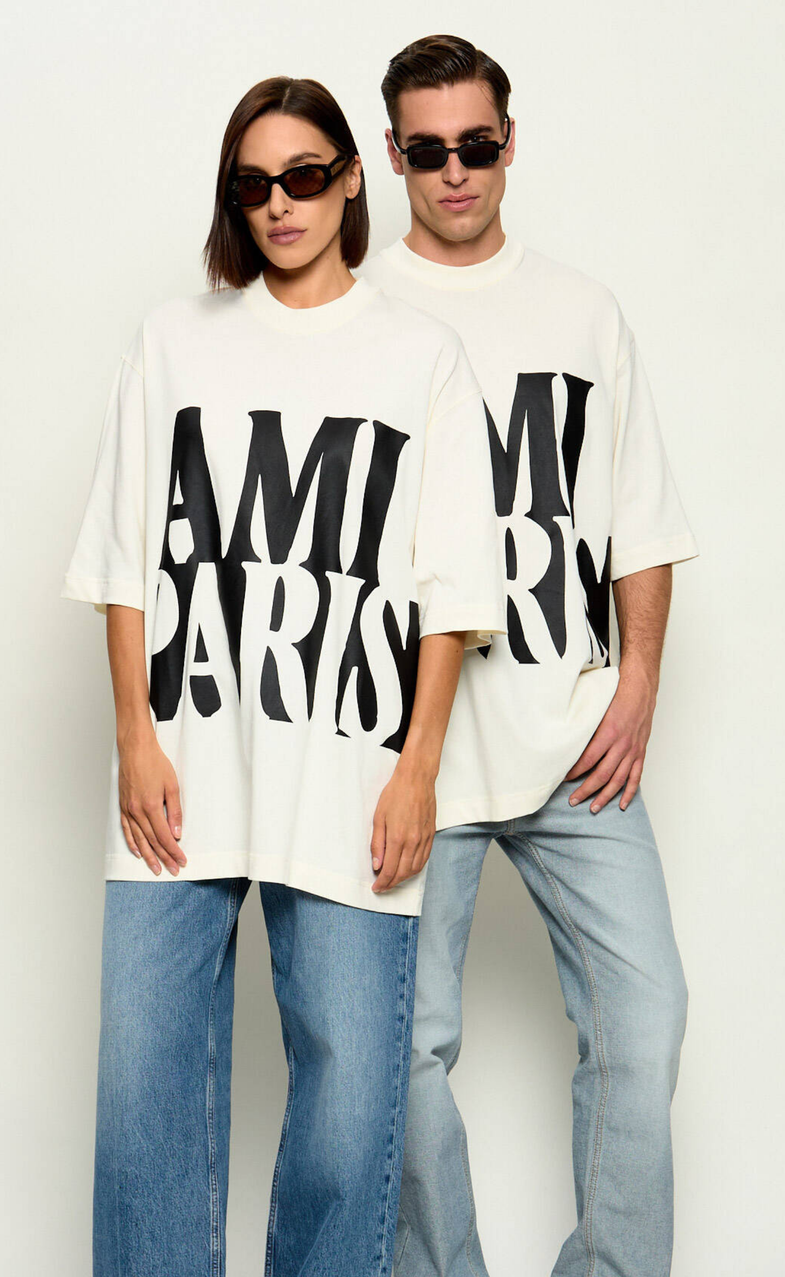 AMI PARIS PRINT OVERSIZE FIT WHITE T-SHIRT