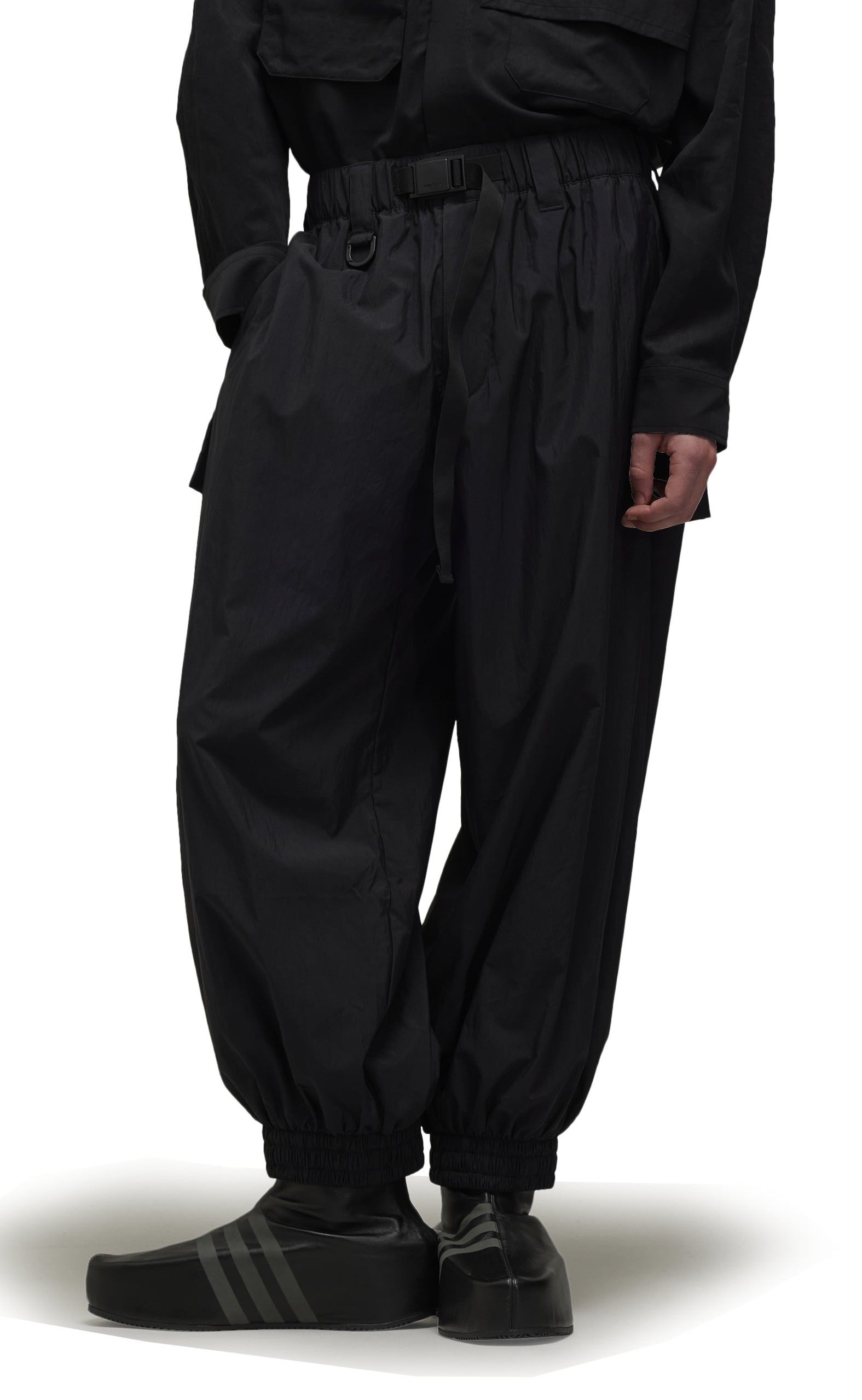 ALLOVER PRINT NYLON SHELL BLACK PANTS