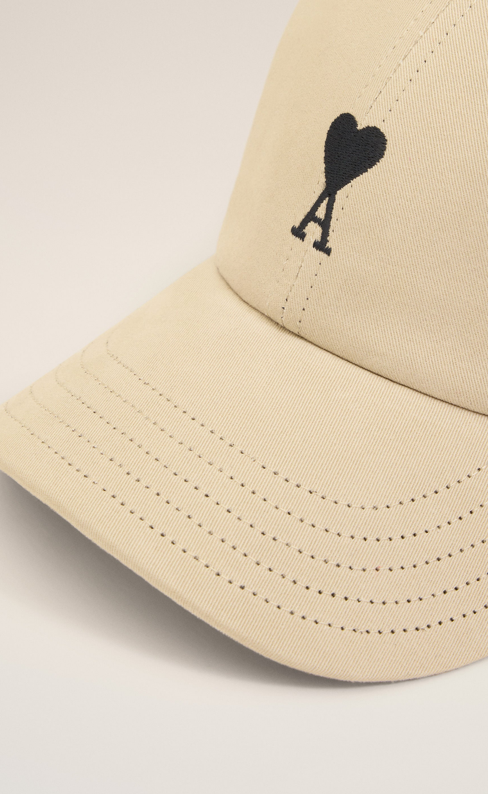 AMI DE COEUR EMBROIDERY CAFE CREME HAT