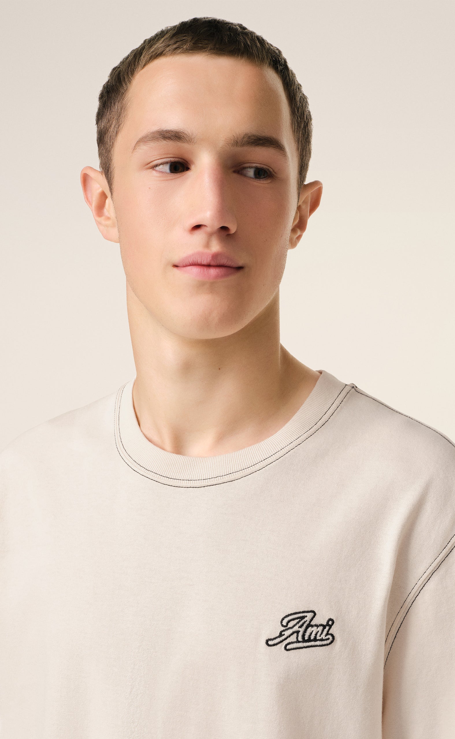 AMI SIGNATURE WHITE CREAM T-SHIRT