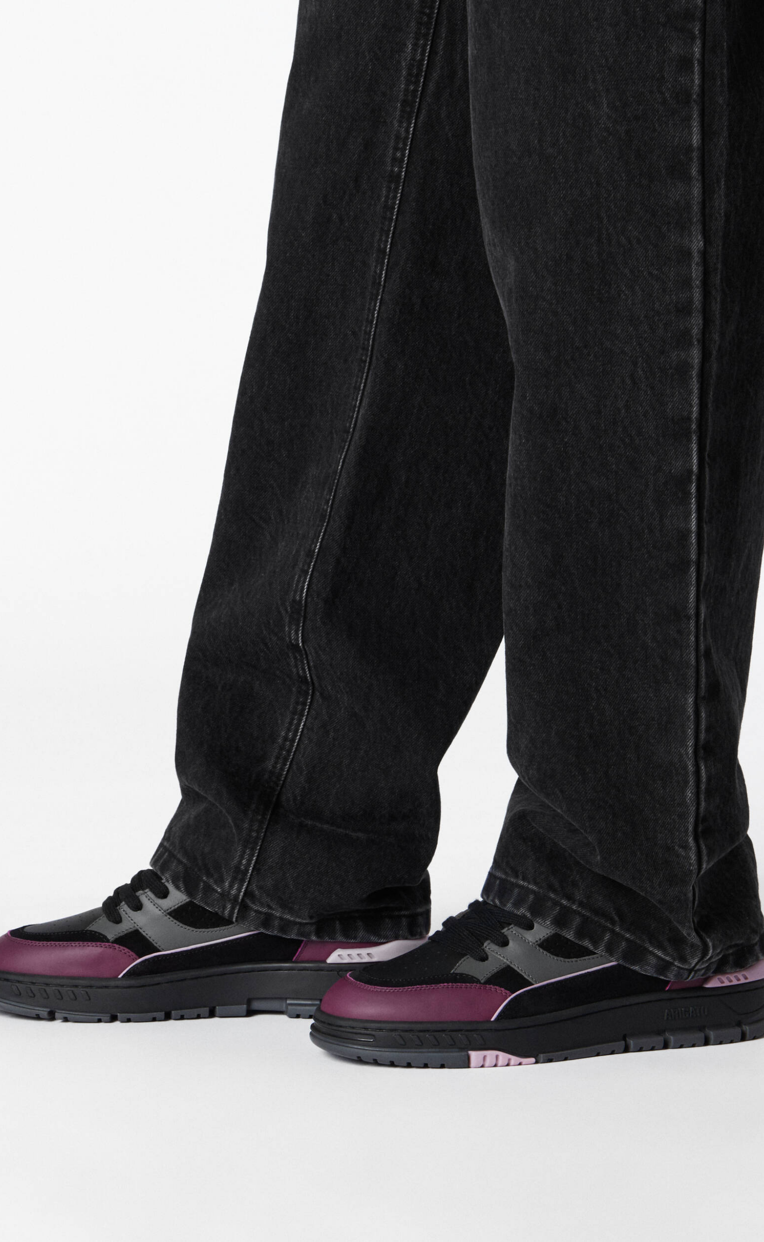 AREA LO BLACK DK RED SNEAKER
