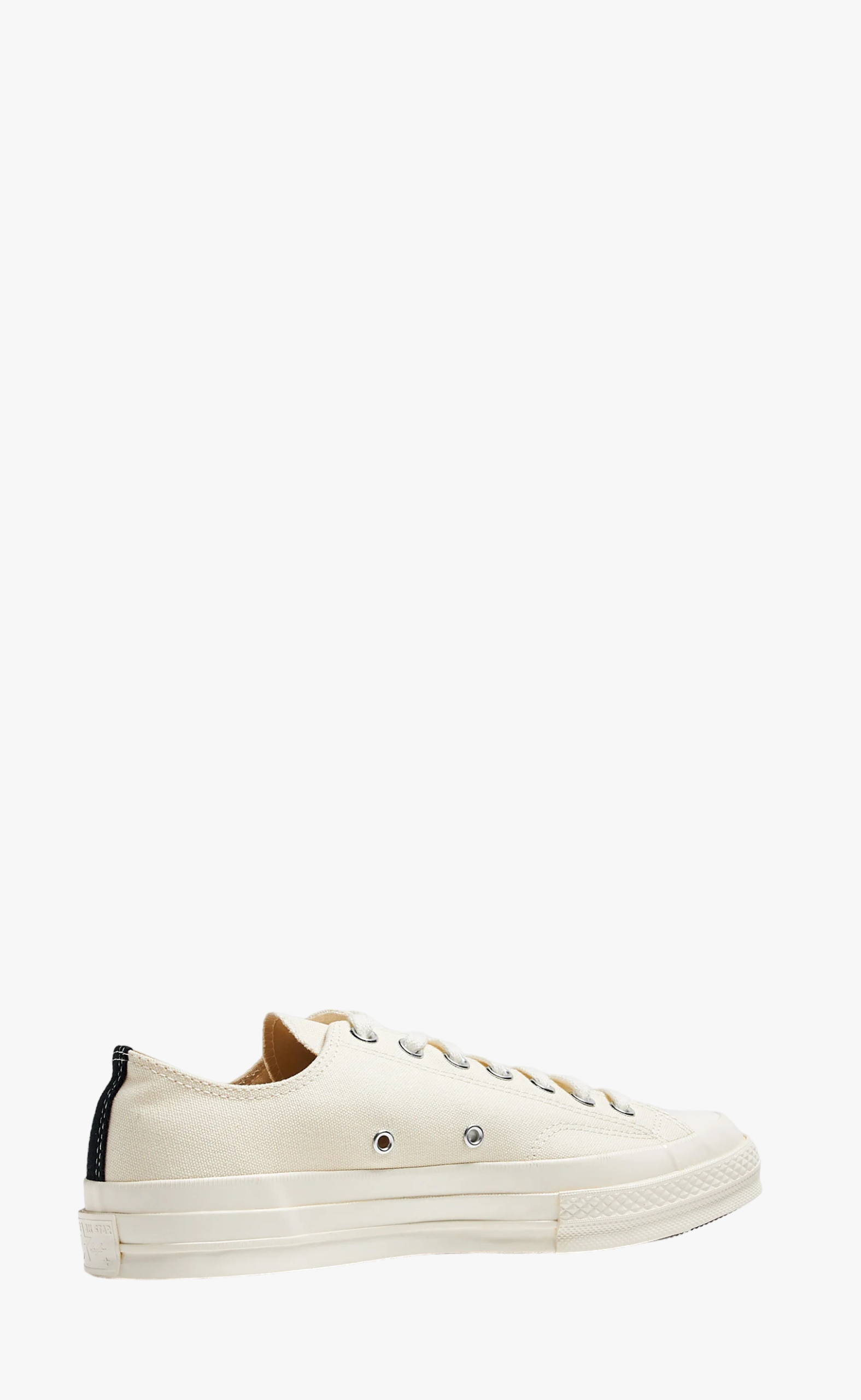 CONVERSE SMALL RED HEART LOW TOP BEIGE SNEAKER