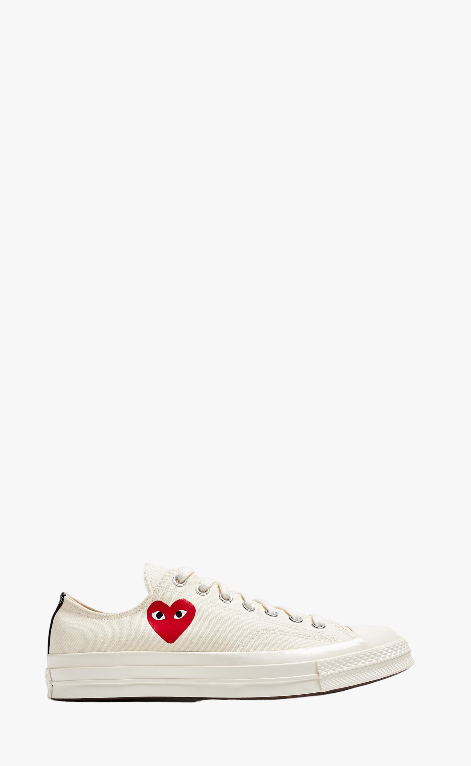 CONVERSE SMALL RED HEART LOW TOP BEIGE SNEAKER