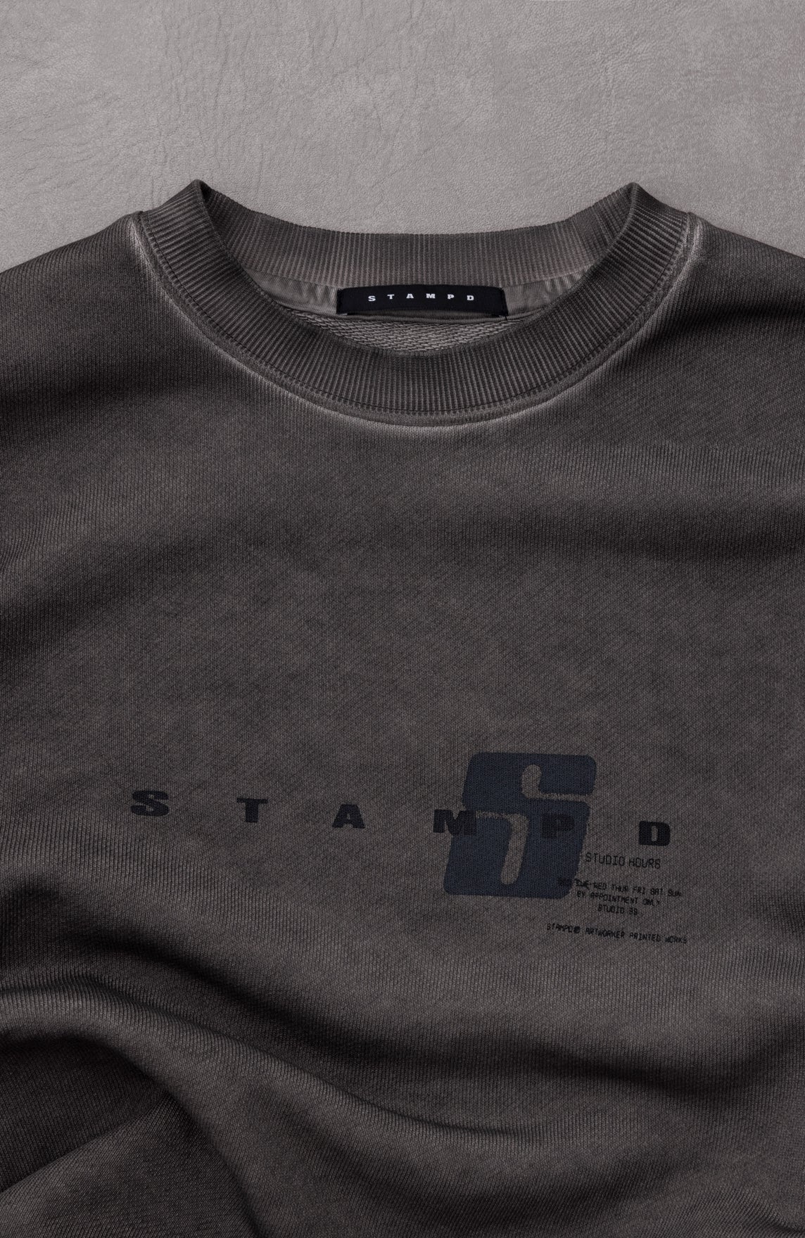 S24 TRANSIT CROPPED ROCK TAUPE CREW NECK