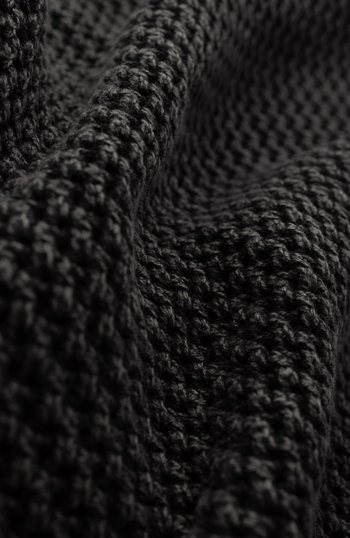 LOOSE GAUGE BLACK CREWNECK