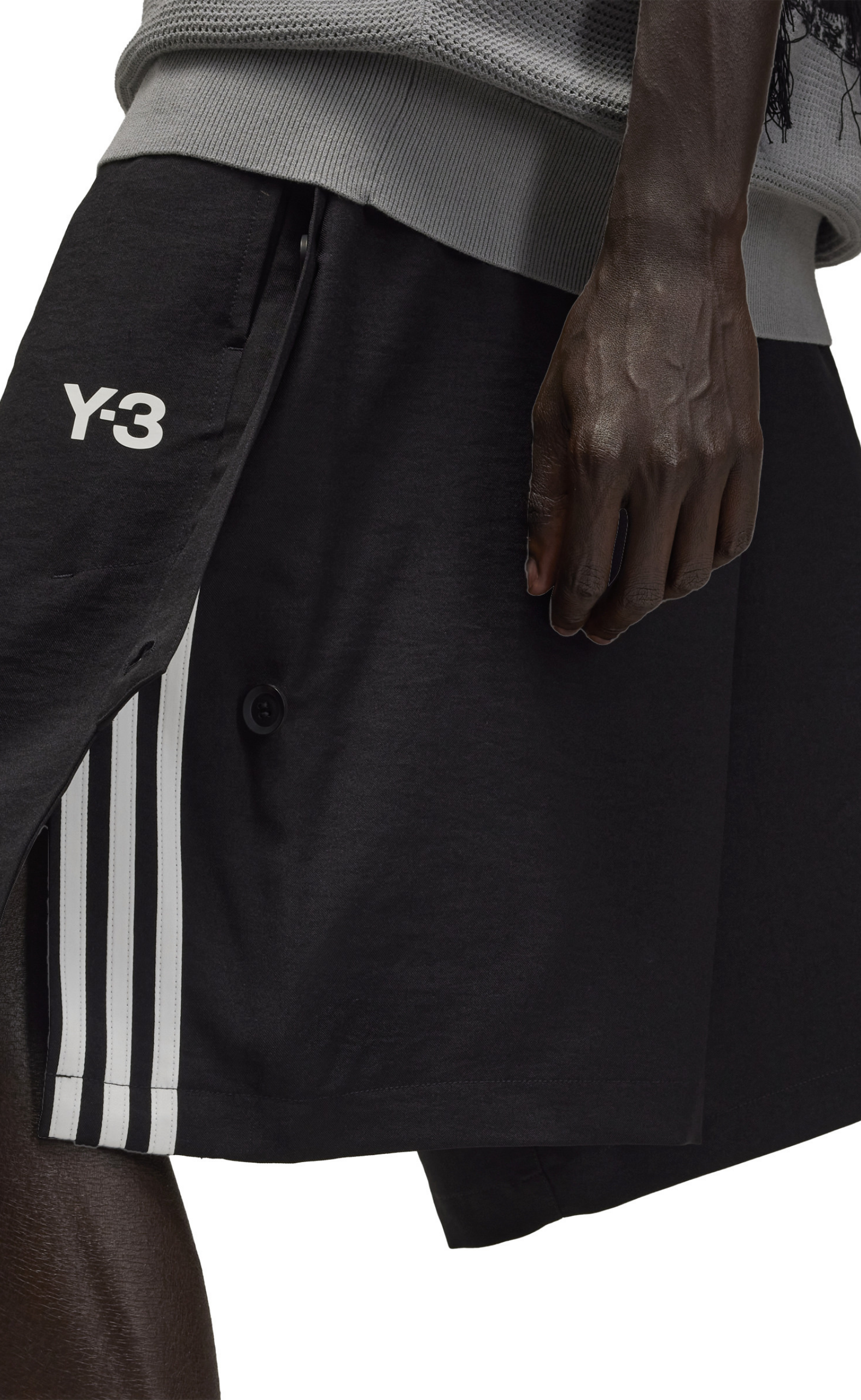 FRENCH TERRY CUTLINE BLACK SHORTS